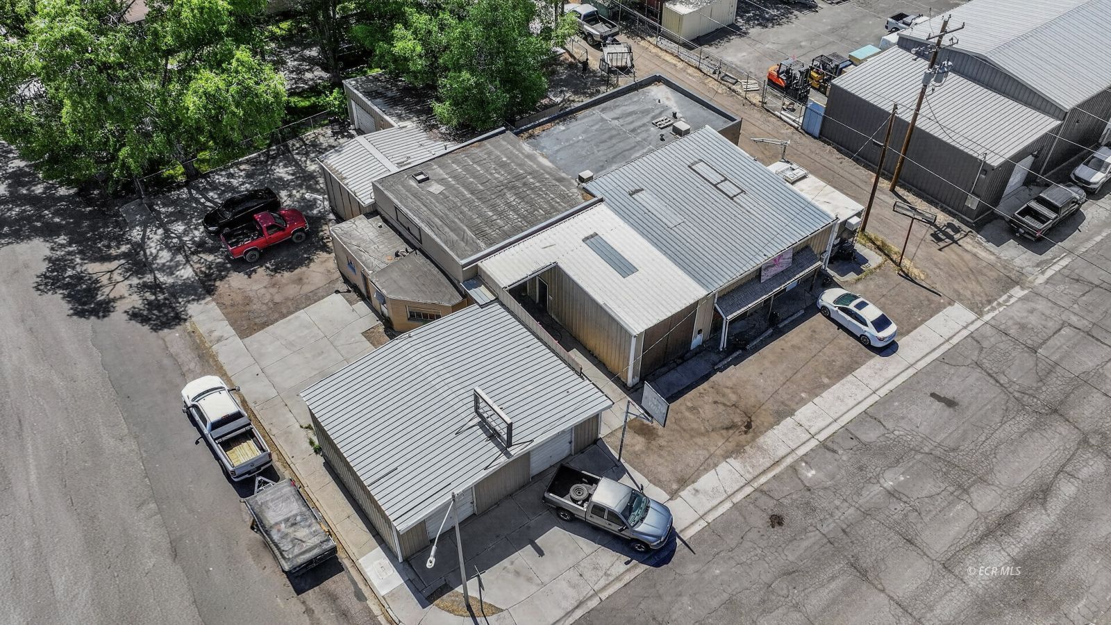 150 11th Street Property Photo 2