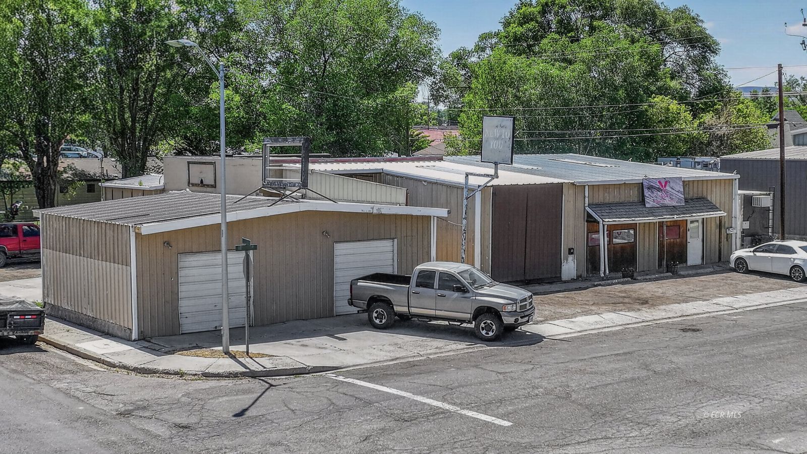 150 11th Street Property Photo 3