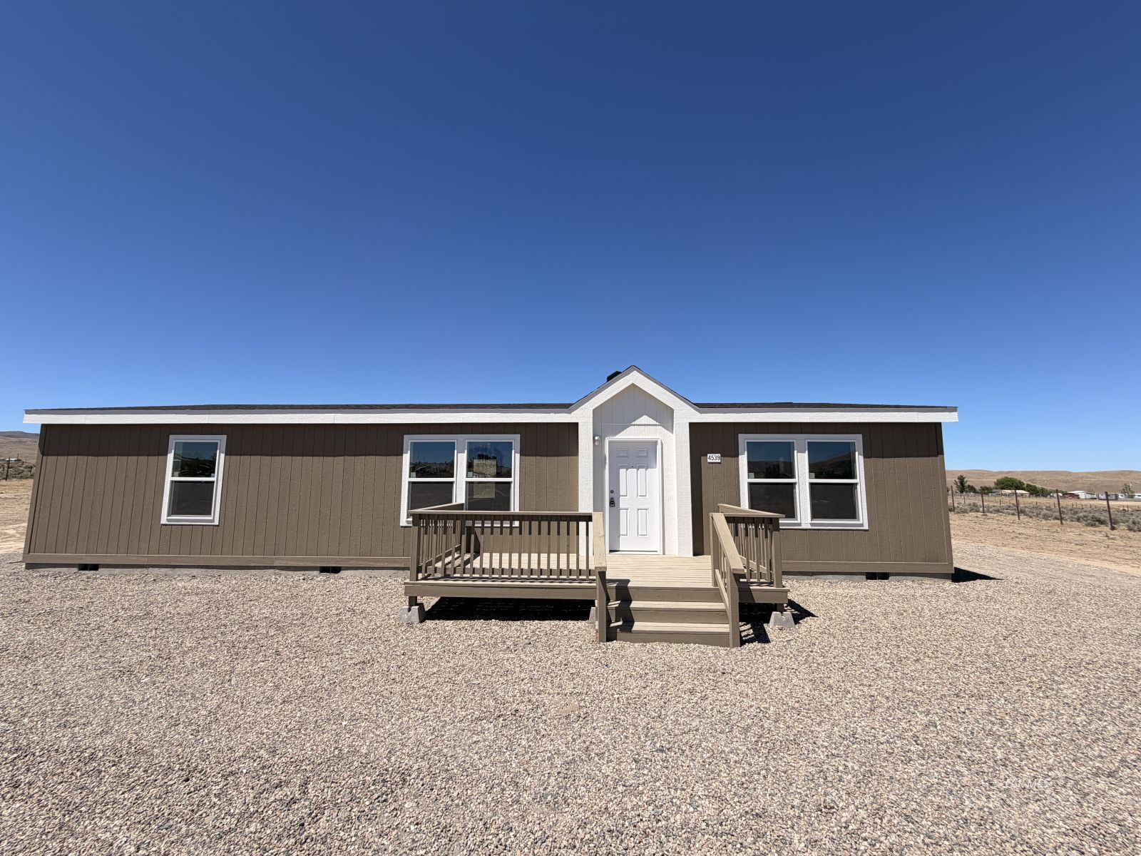 4539 Spear Street Property Photo 4