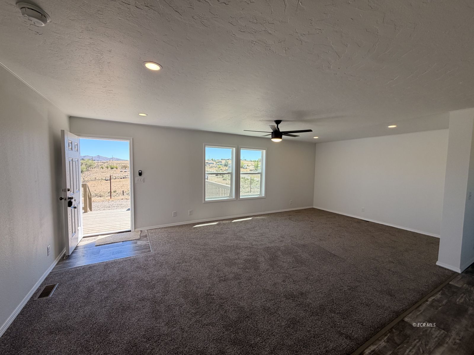 4539 Spear Street Property Photo 11