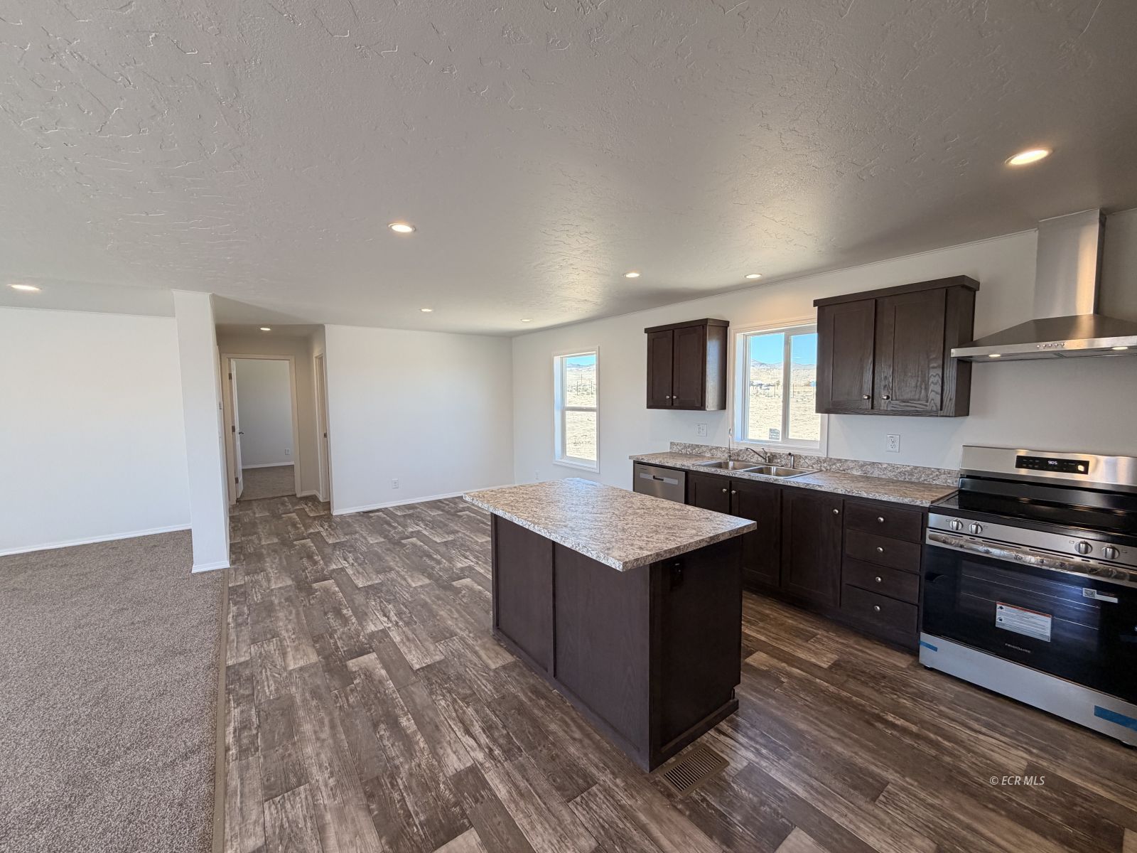 4539 Spear Street Property Photo 13