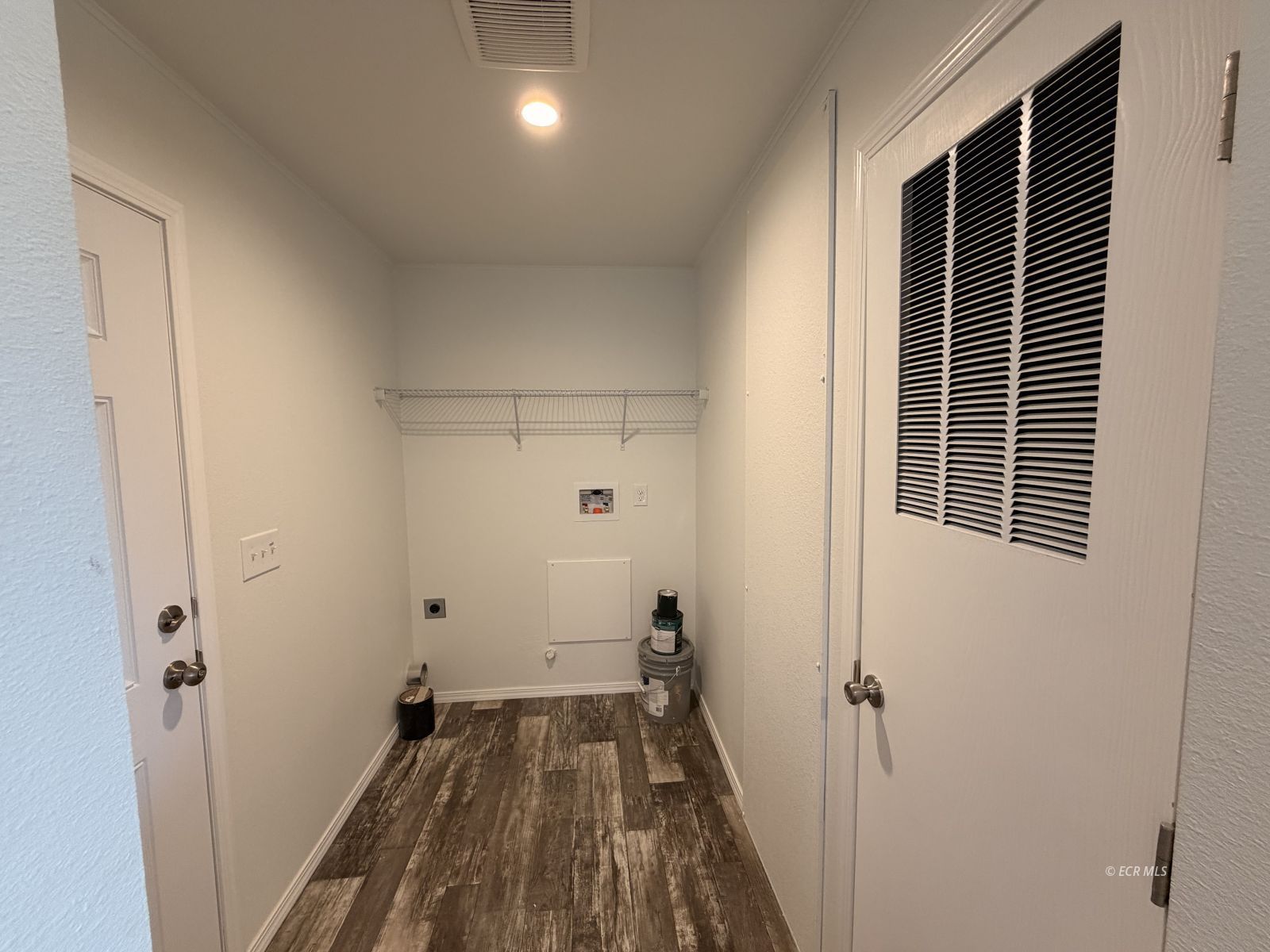 4539 Spear Street Property Photo 14