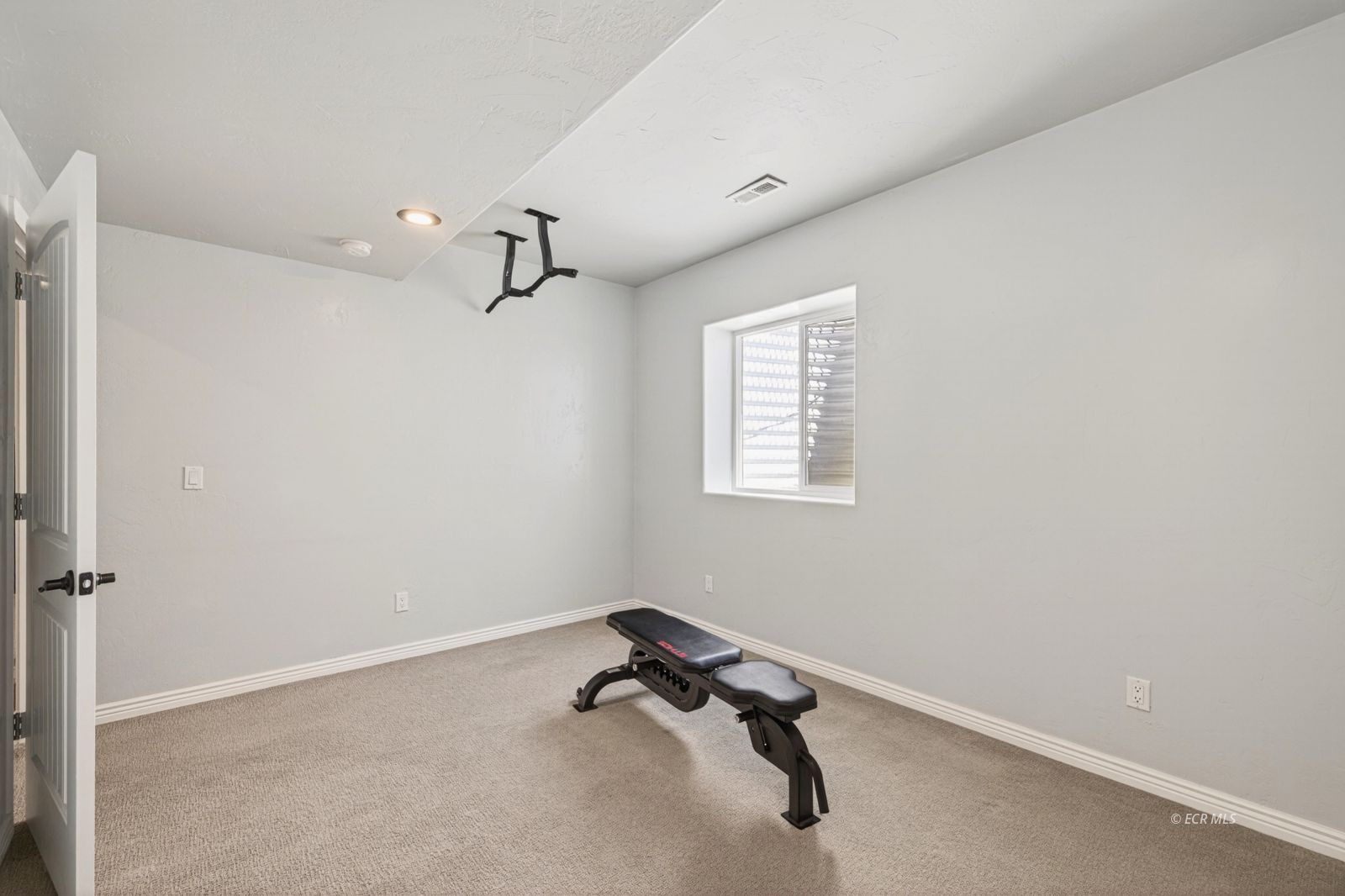 591 Shadybrook Drive Property Photo 26