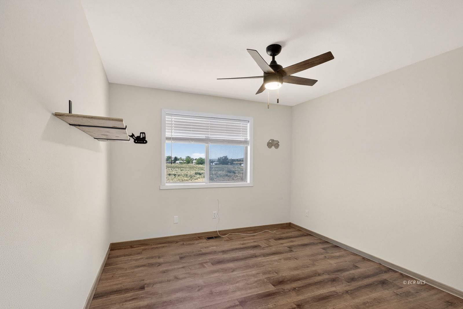 449 Blakeland Drive Property Photo 12