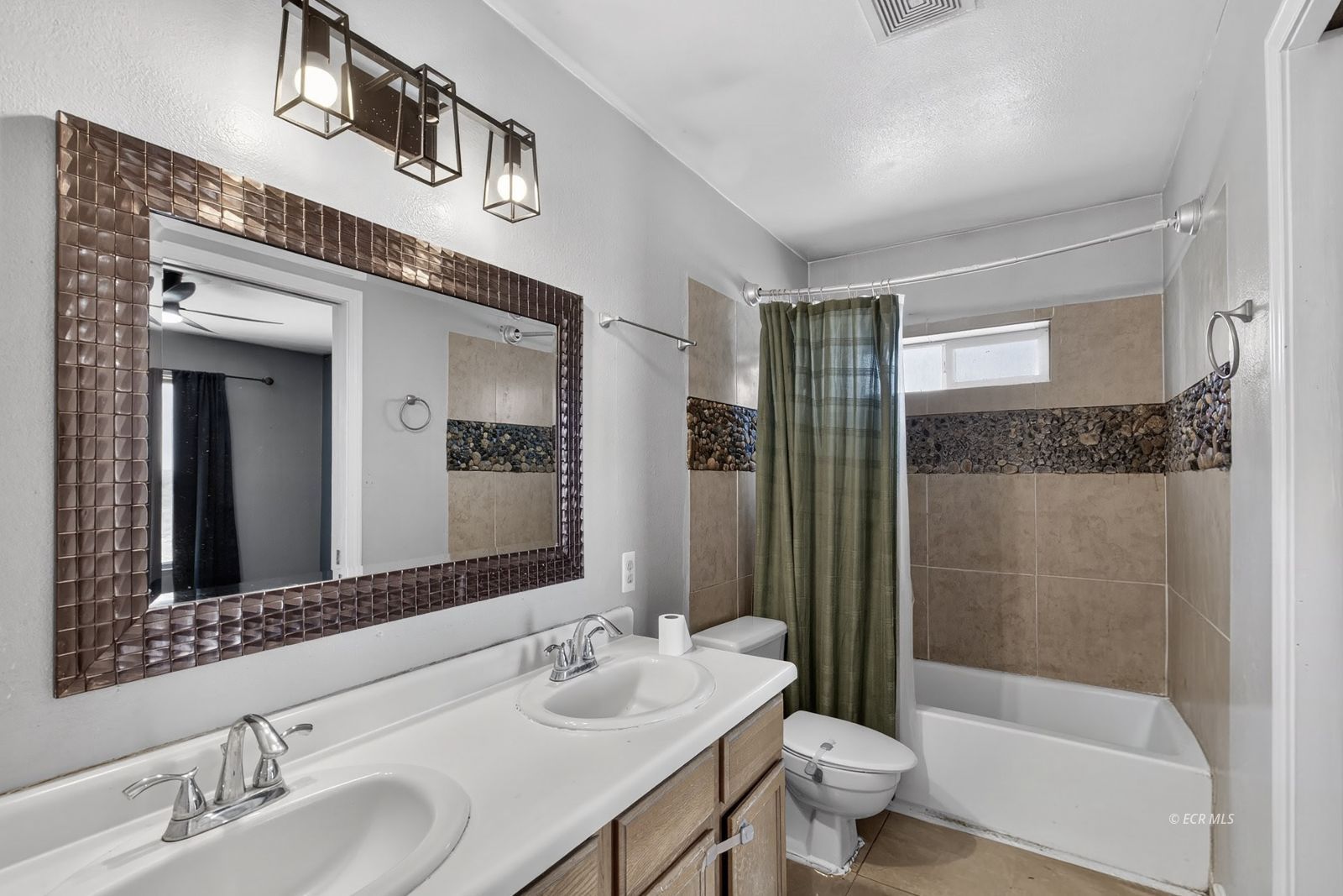 449 Blakeland Drive Property Photo 16