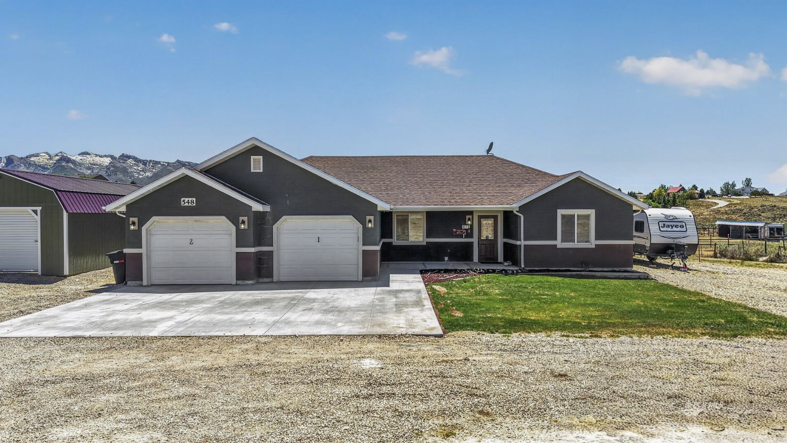 548 Blackstone Drive Property Photo 1