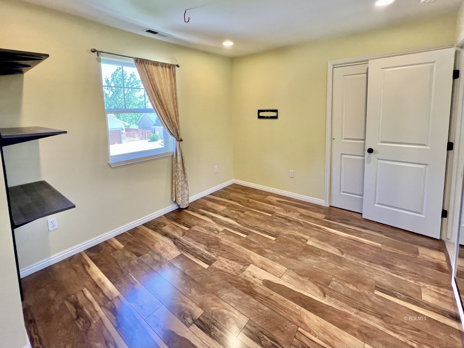 1813 Sequoia Drive Property Photo 25