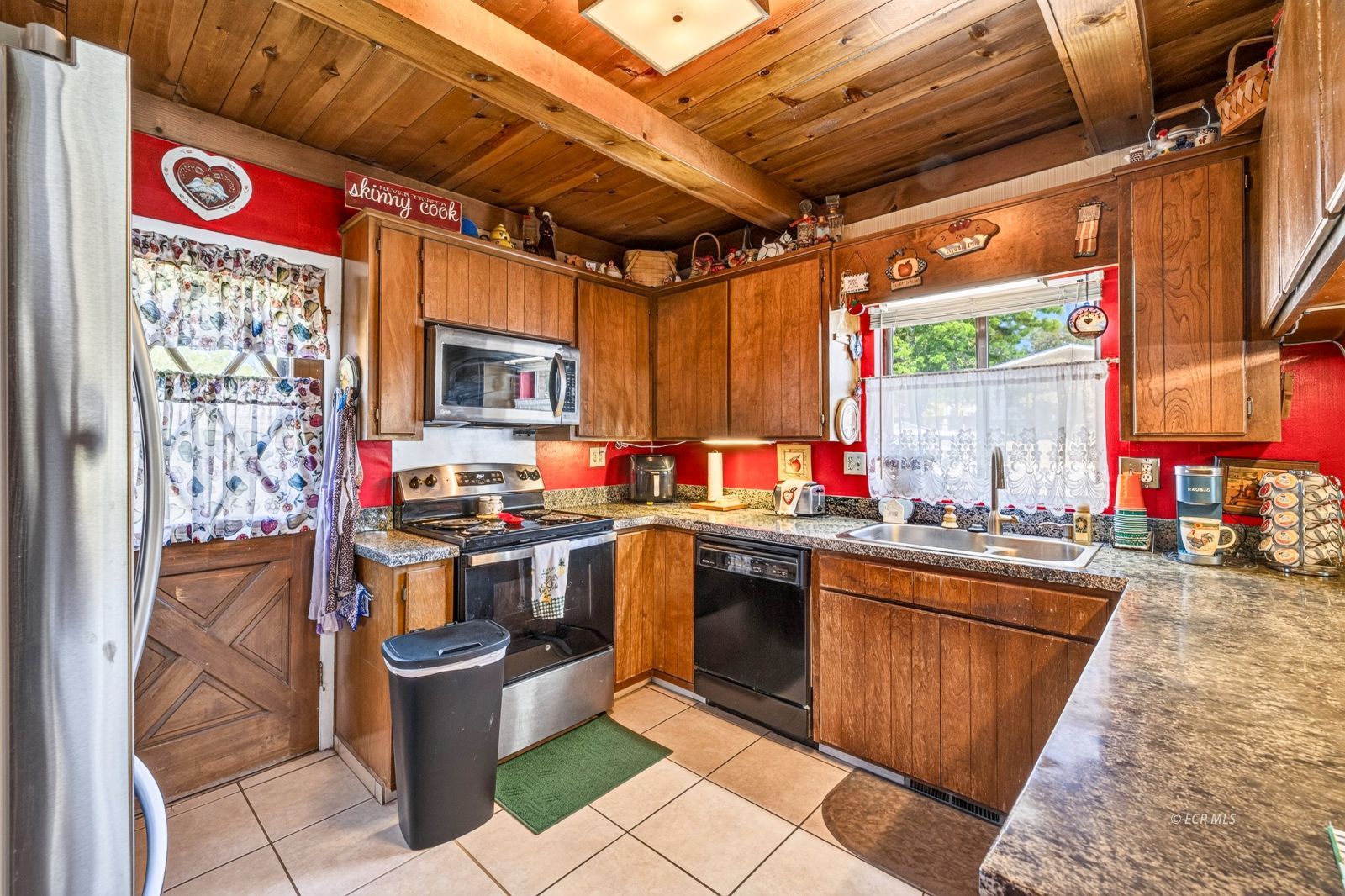 815 Ouderkirk Avenue Property Photo 7