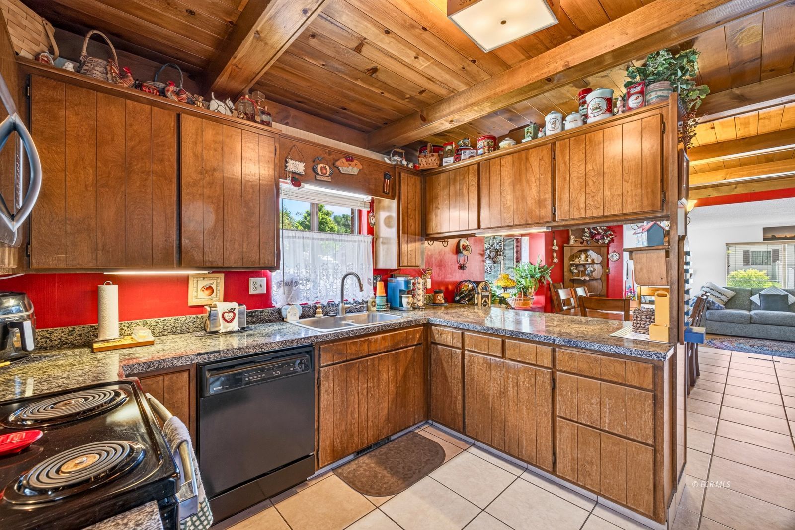815 Ouderkirk Avenue Property Photo 8