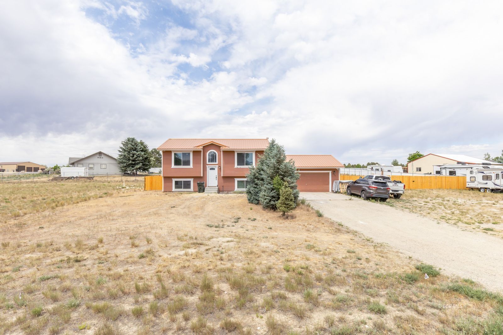 371 Flora Drive Property Photo 2