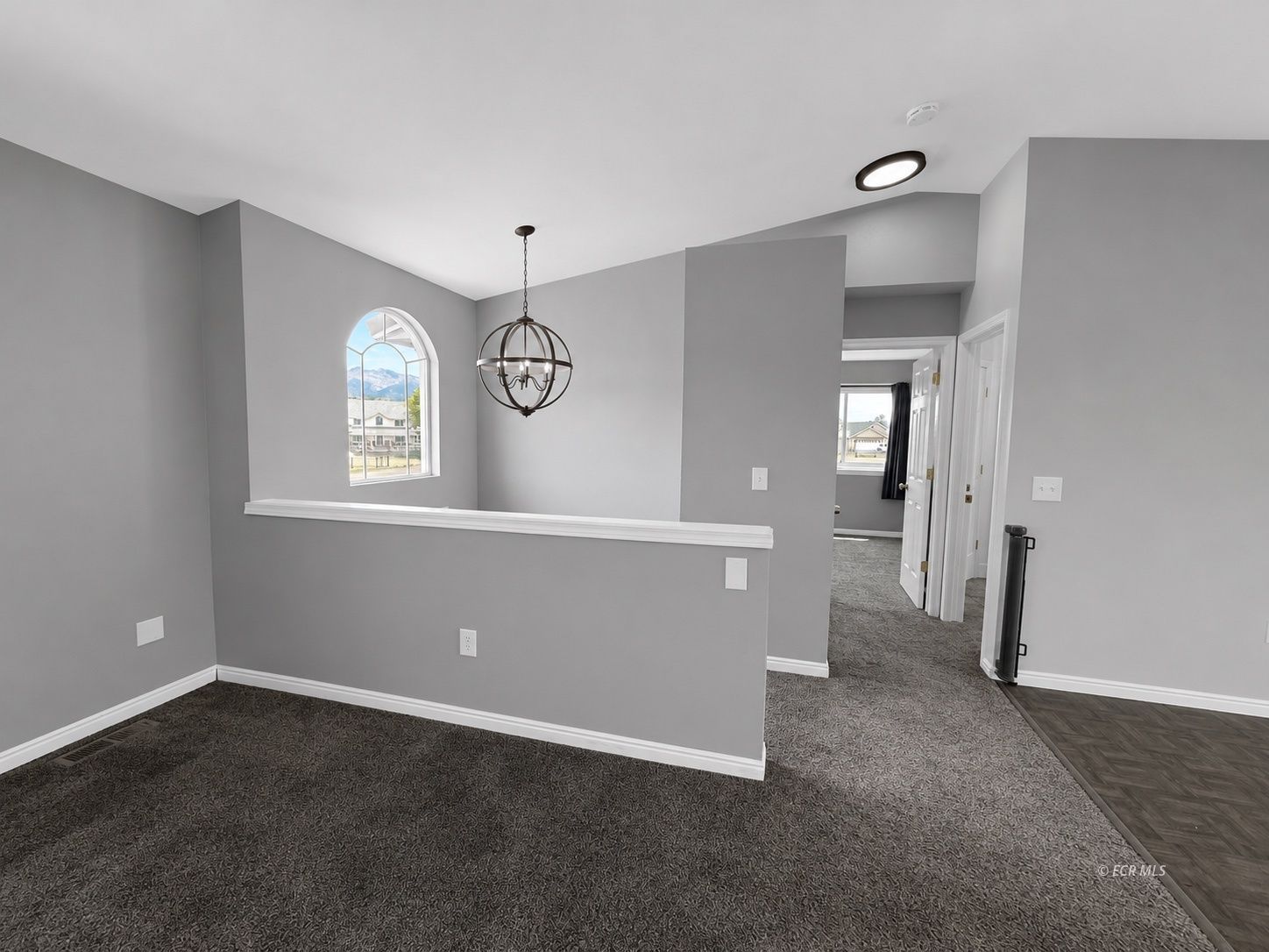 371 Flora Drive Property Photo 6