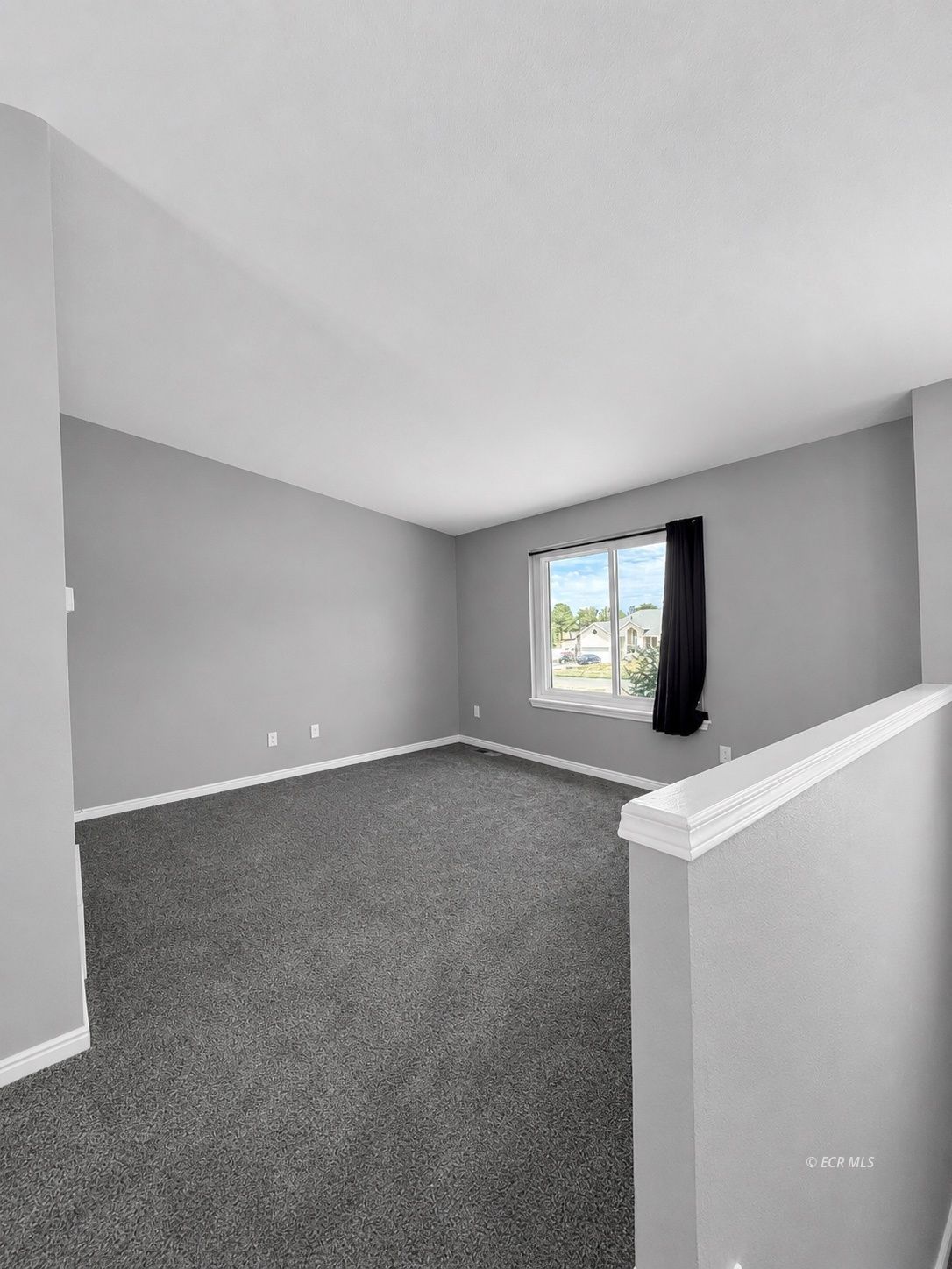 371 Flora Drive Property Photo 9