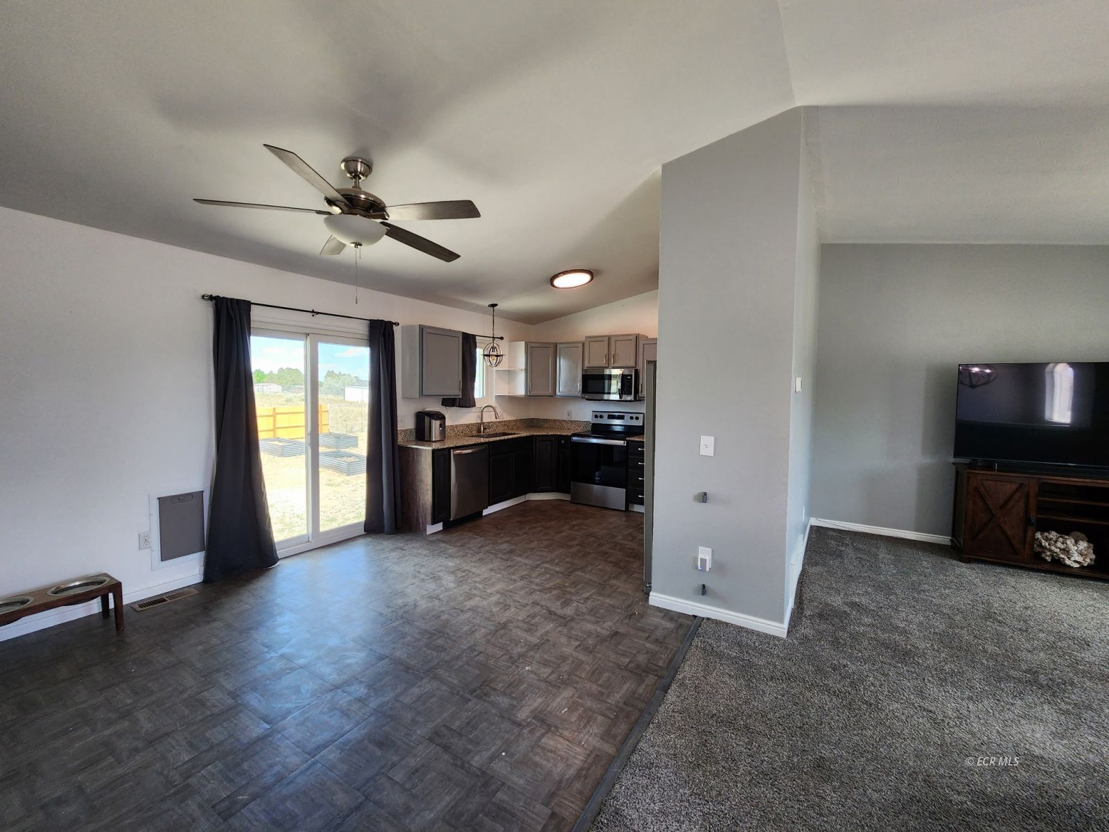 371 Flora Drive Property Photo 14