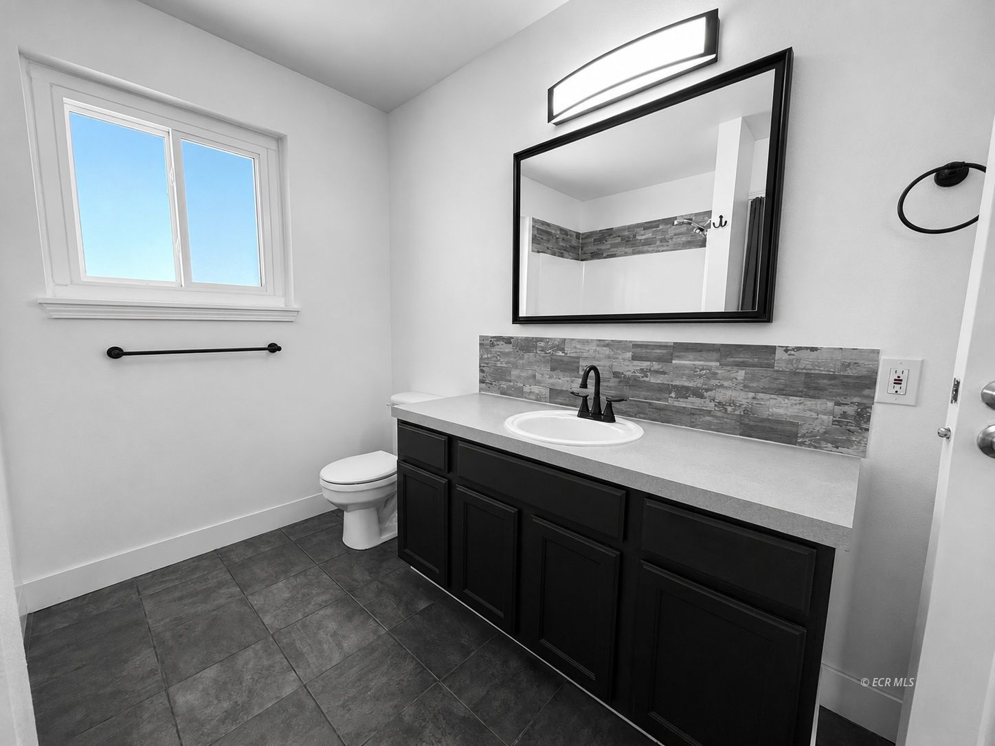 371 Flora Drive Property Photo 18