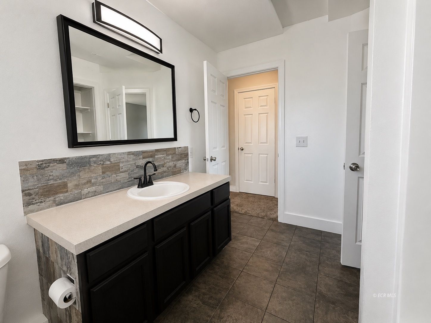 371 Flora Drive Property Photo 20