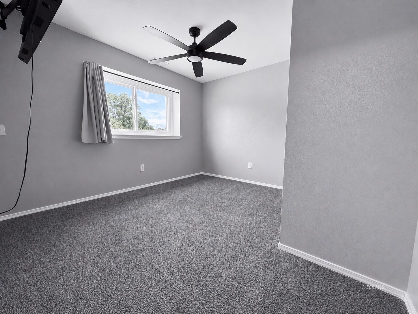 371 Flora Drive Property Photo 28