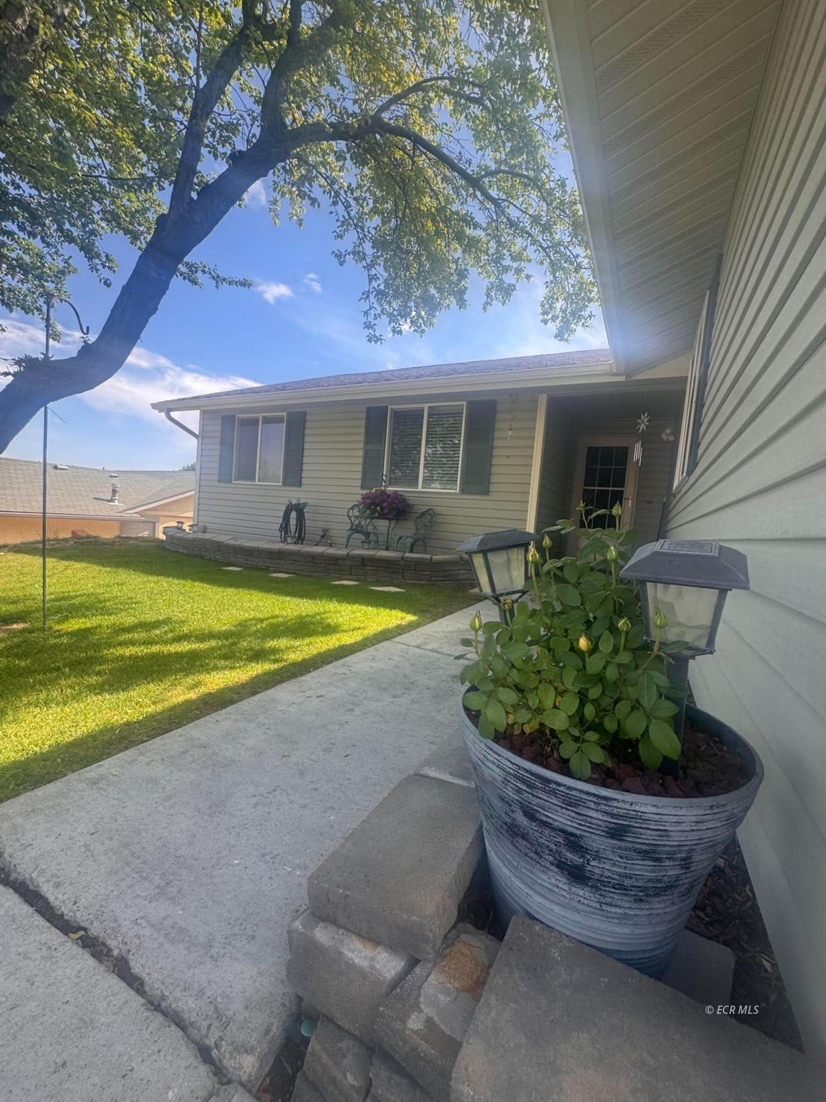 1523 Stitzel Road Property Photo 2