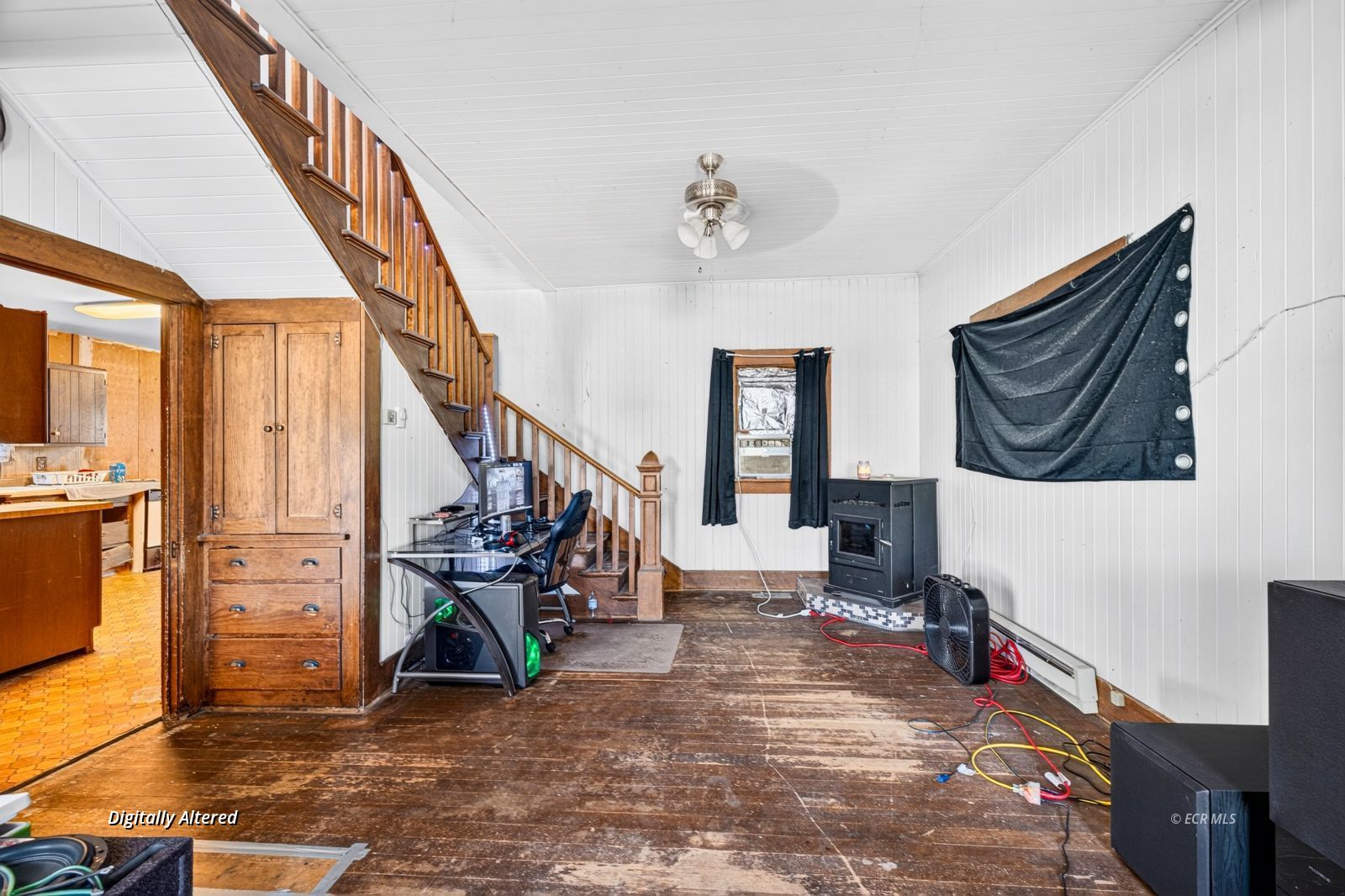 1459 Clover Avenue Property Photo 3