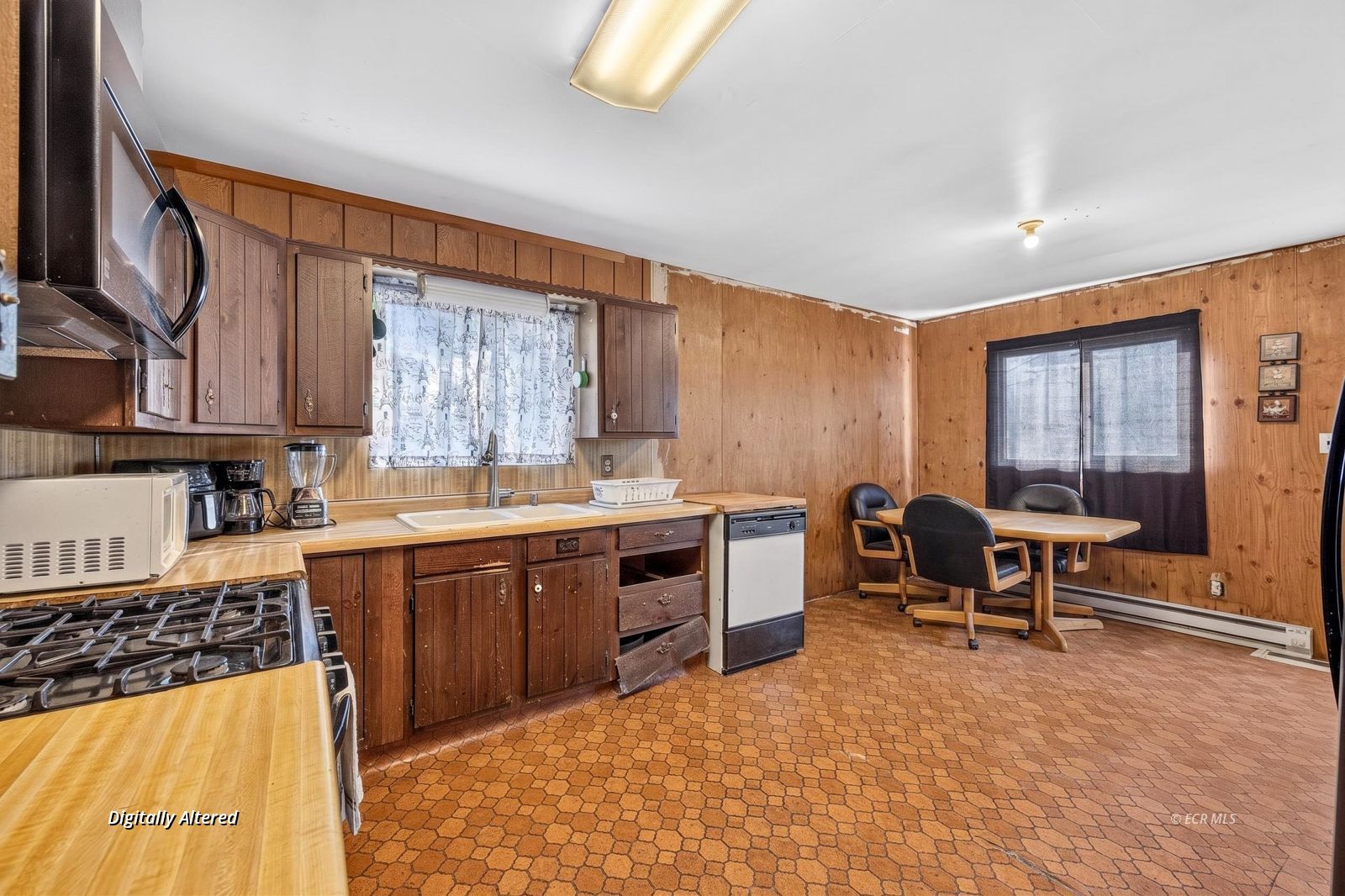 1459 Clover Avenue Property Photo 4