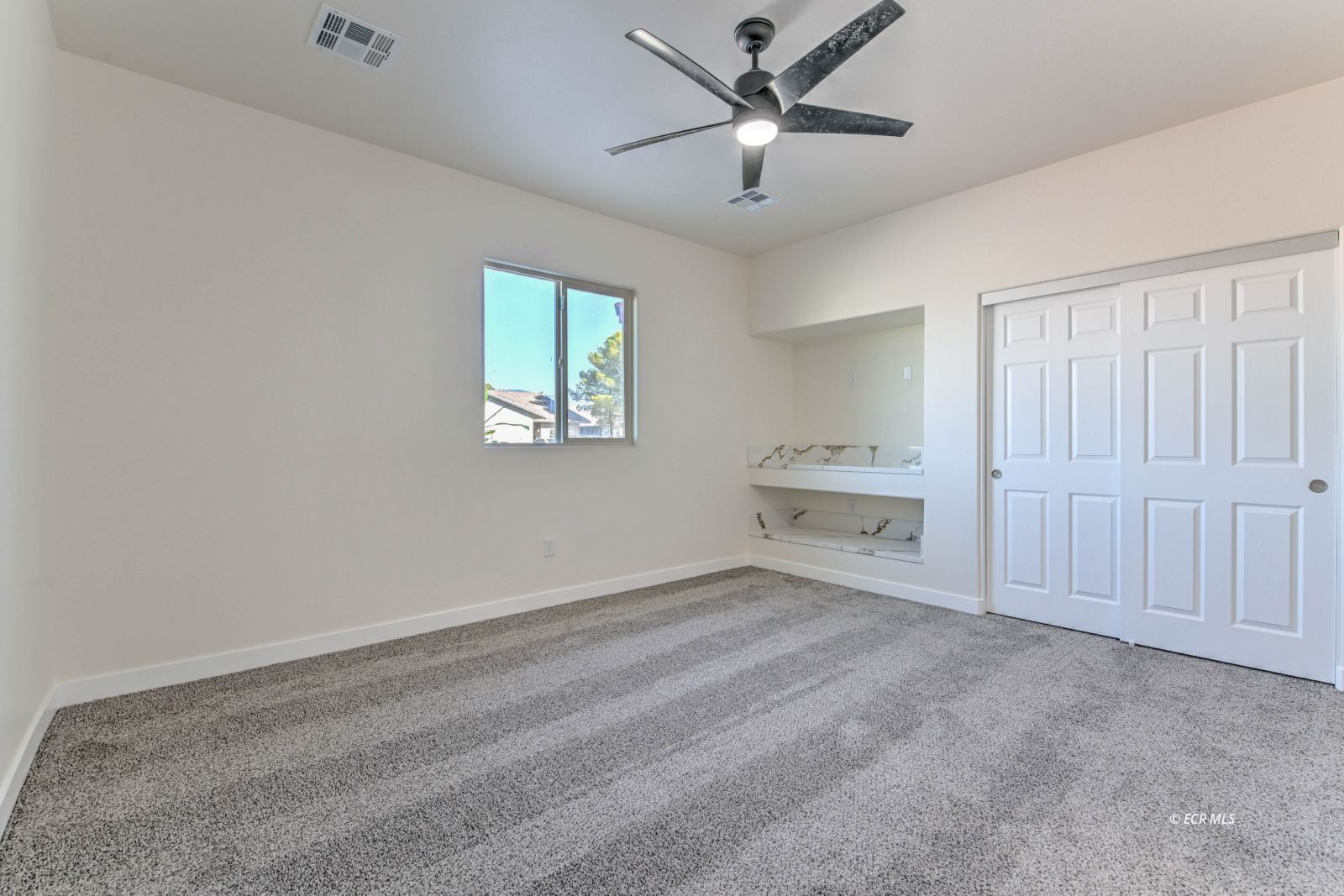 101 E Ironton Street Property Photo 11