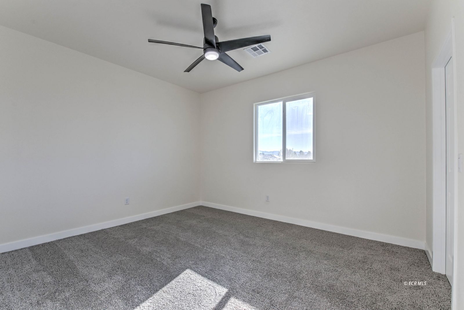 101 E Ironton Street Property Photo 17