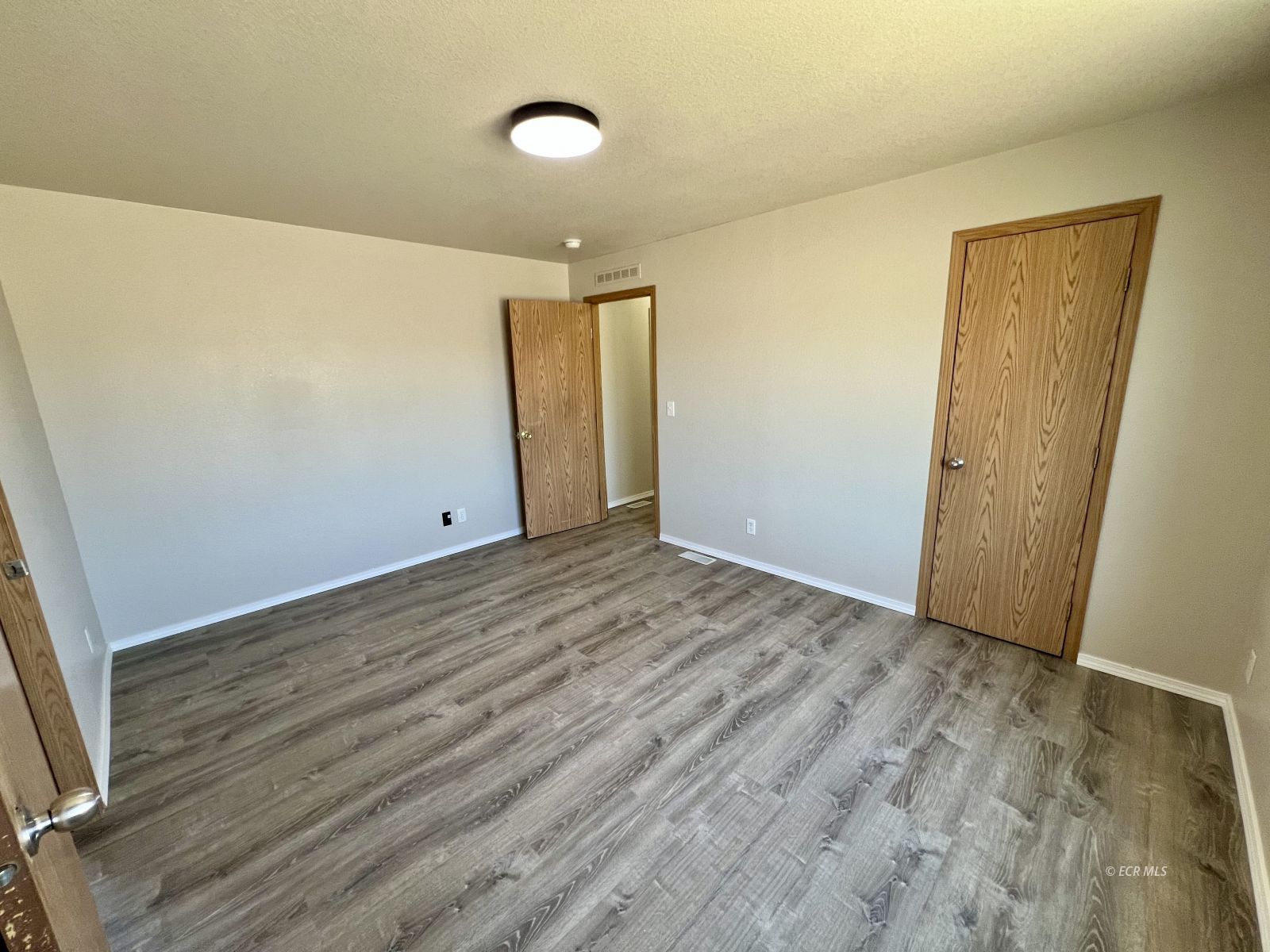 431 Tiffany Drive Property Photo 11