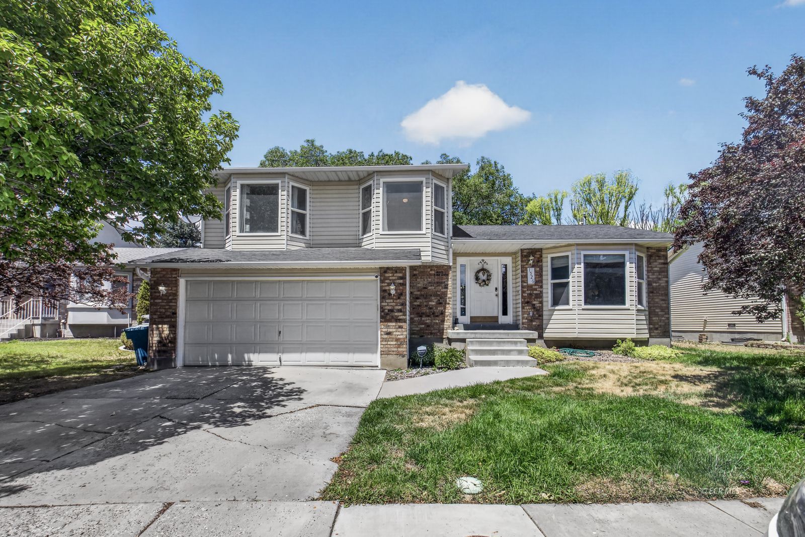 1526 Clover Hills Drive Property Photo 1