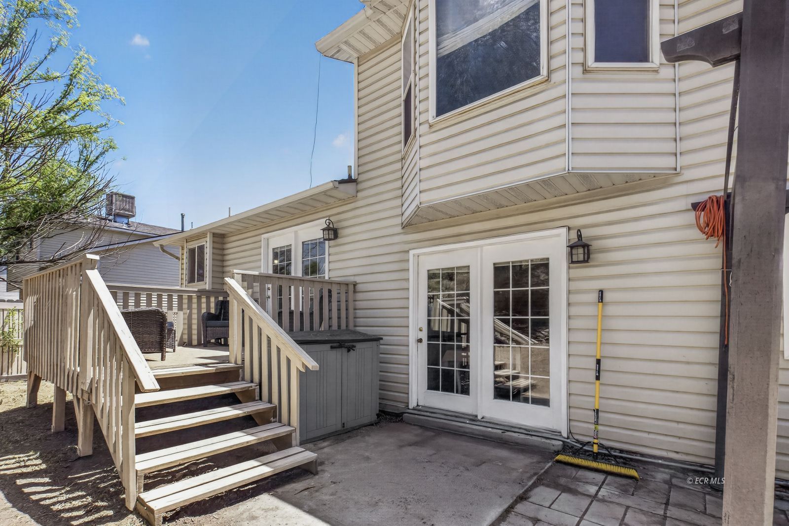 1526 Clover Hills Drive Property Photo 30