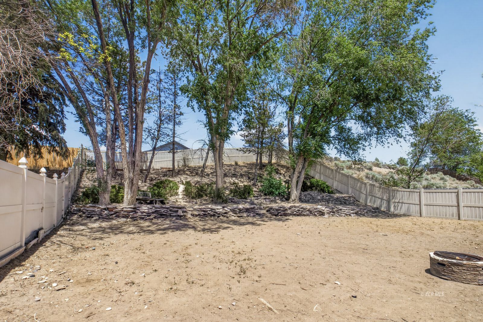 1526 Clover Hills Drive Property Photo 32