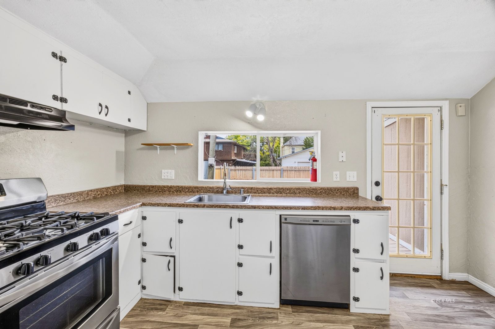 456 Walnut Street Property Photo 17