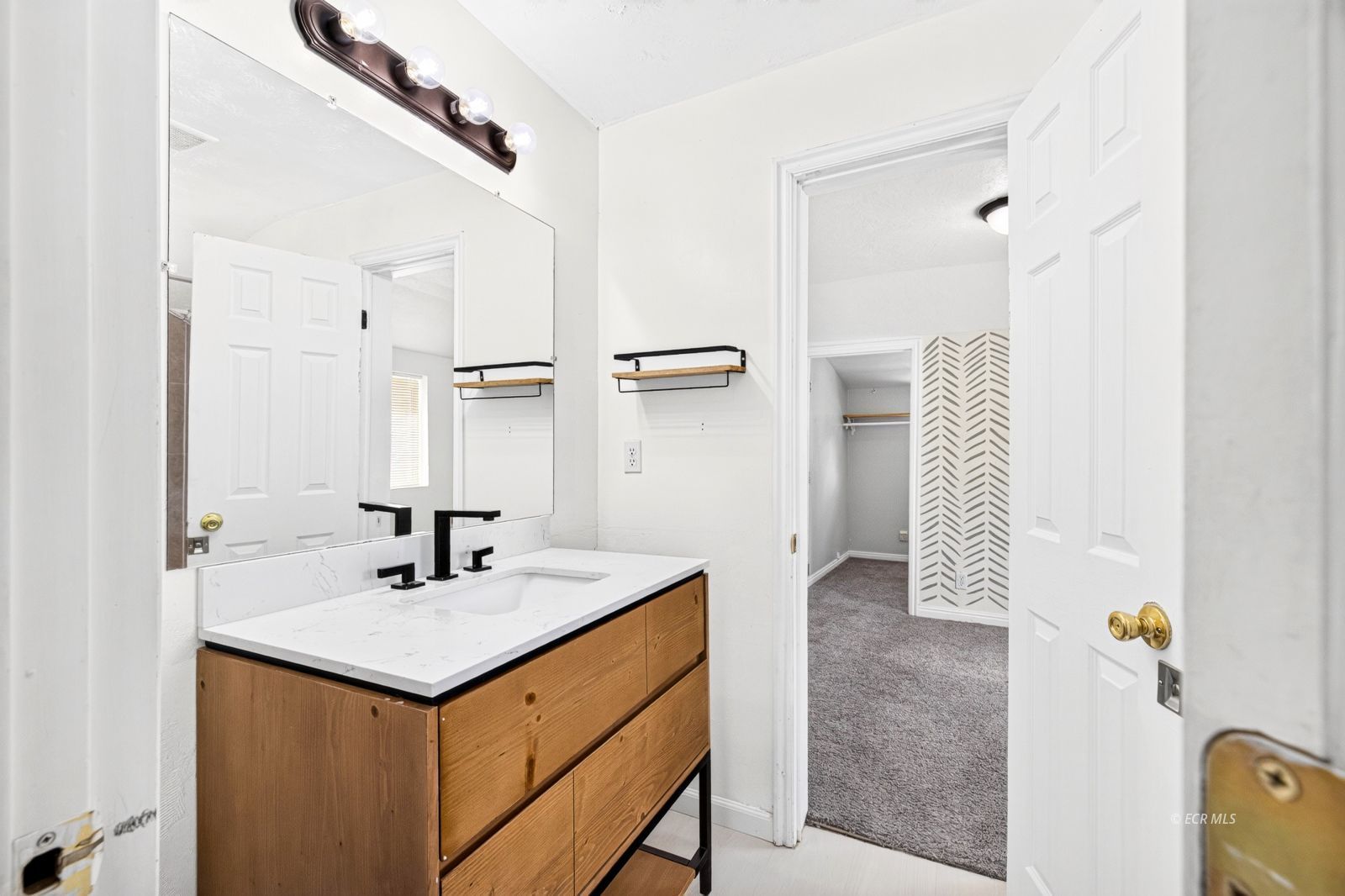 456 Walnut Street Property Photo 24