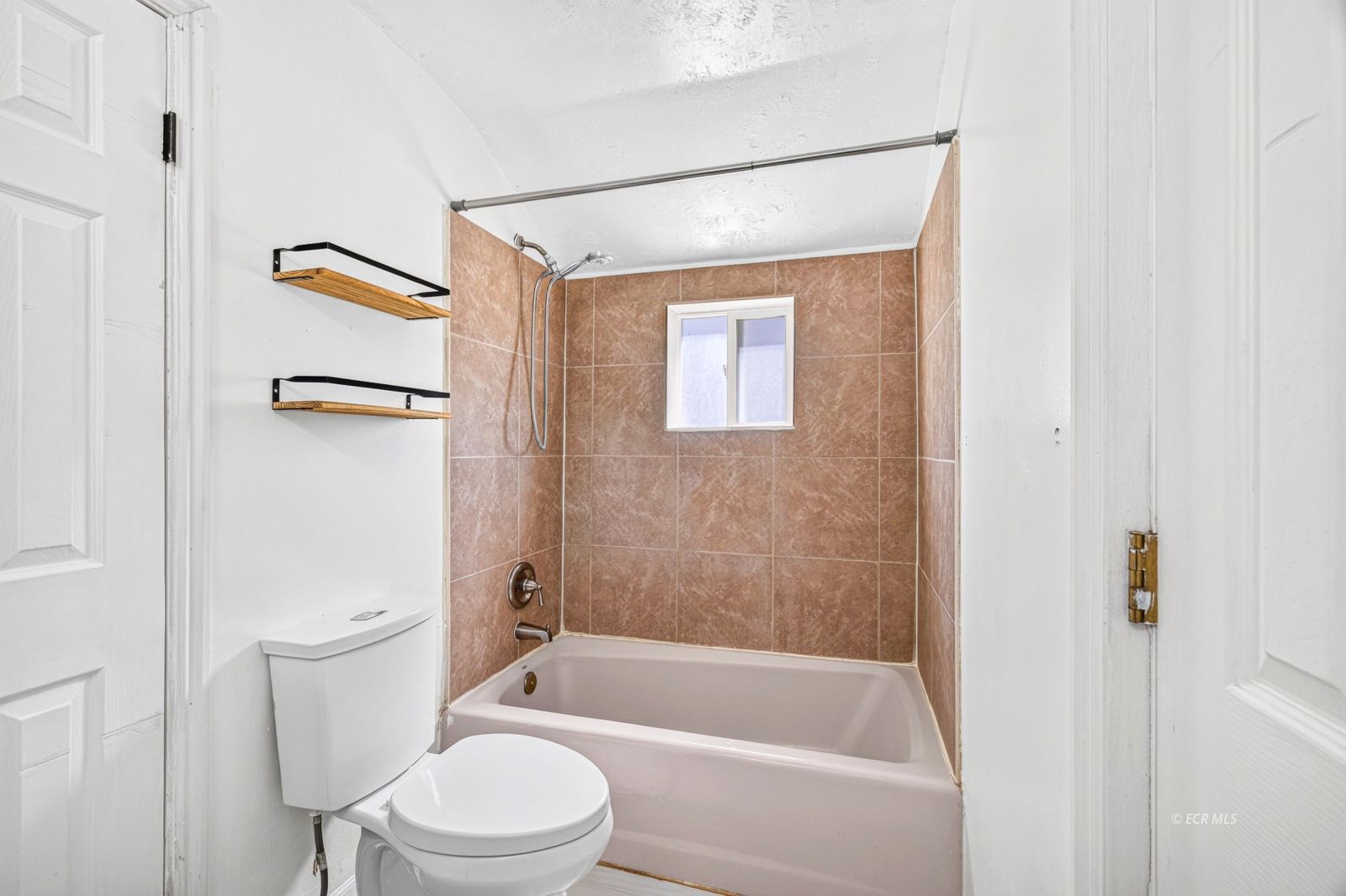 456 Walnut Street Property Photo 25