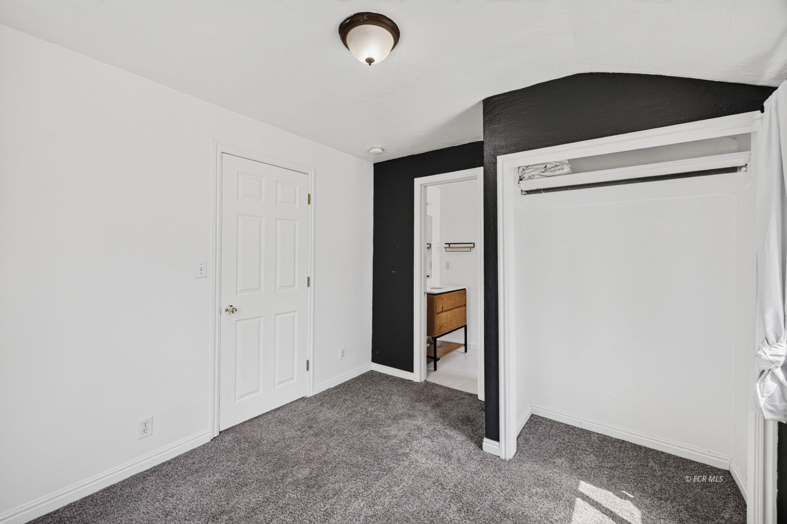 456 Walnut Street Property Photo 28