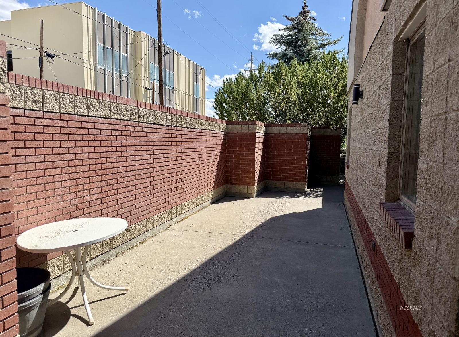 442 Court Street Property Photo 23