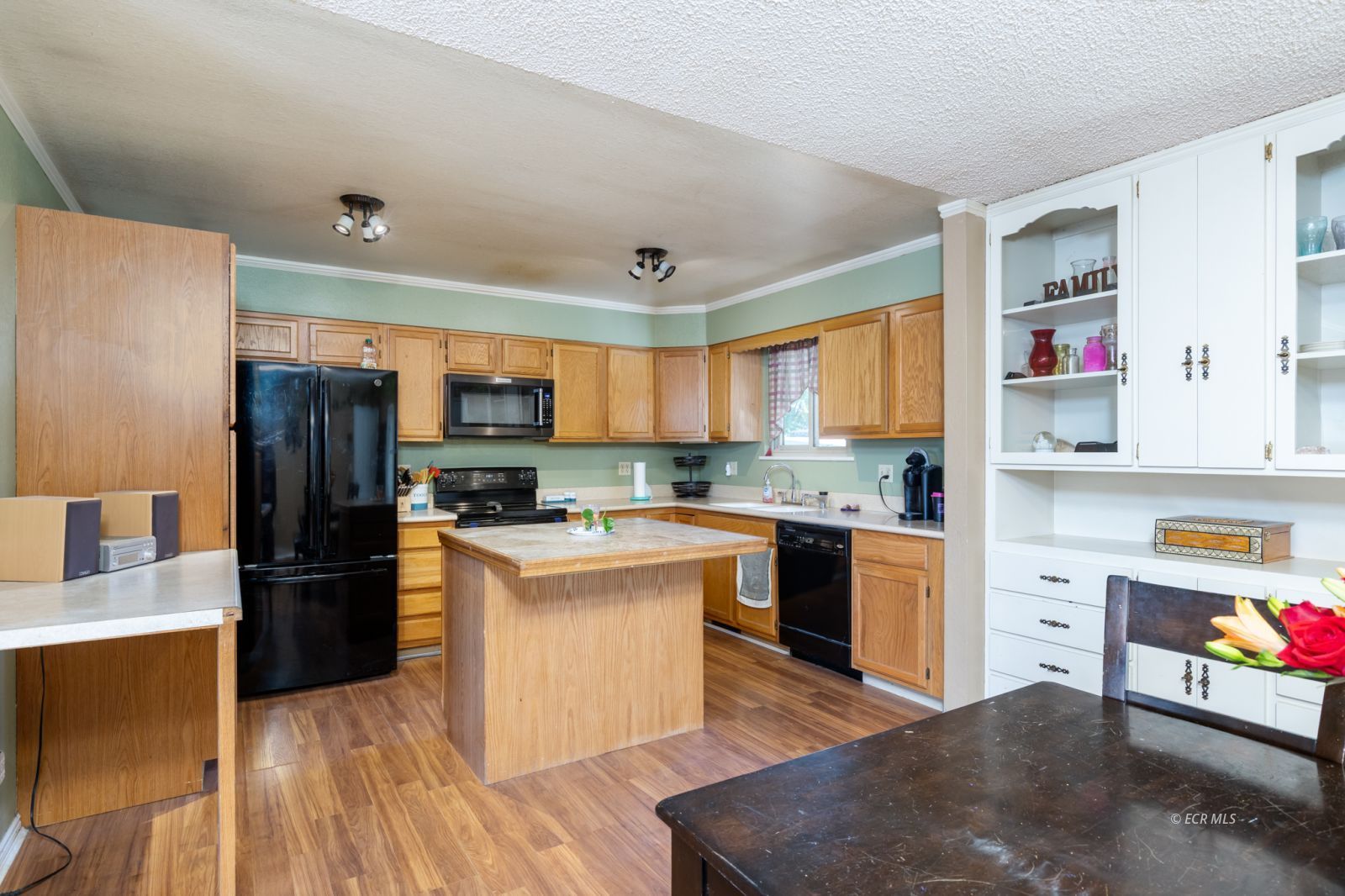441 4th Street Property Photo 10