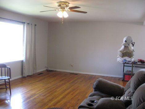 1112 Ruby Avenue Property Photo 3