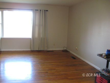 1112 Ruby Avenue Property Photo 4