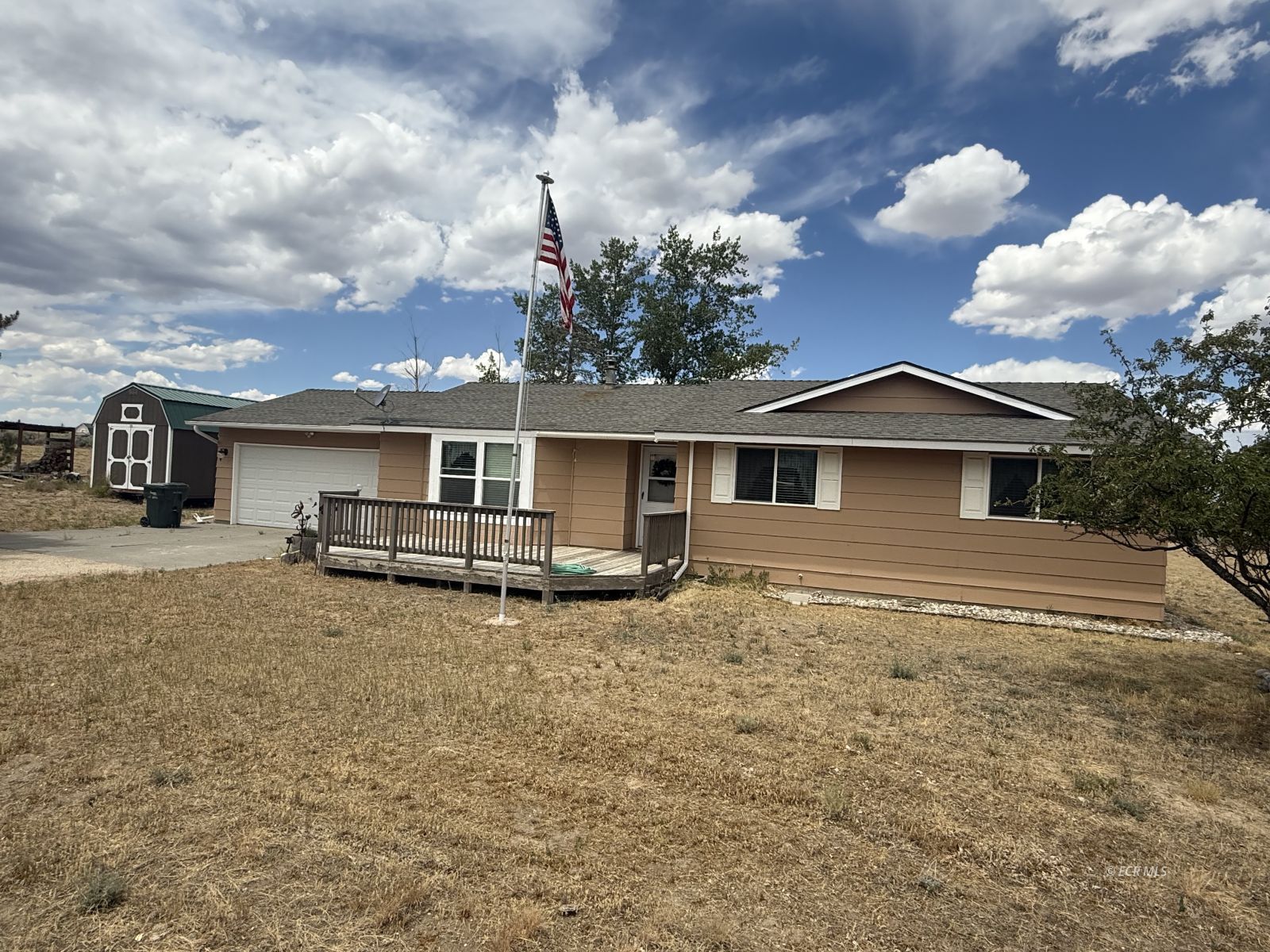 175 Greencrest Drive Property Photo 7