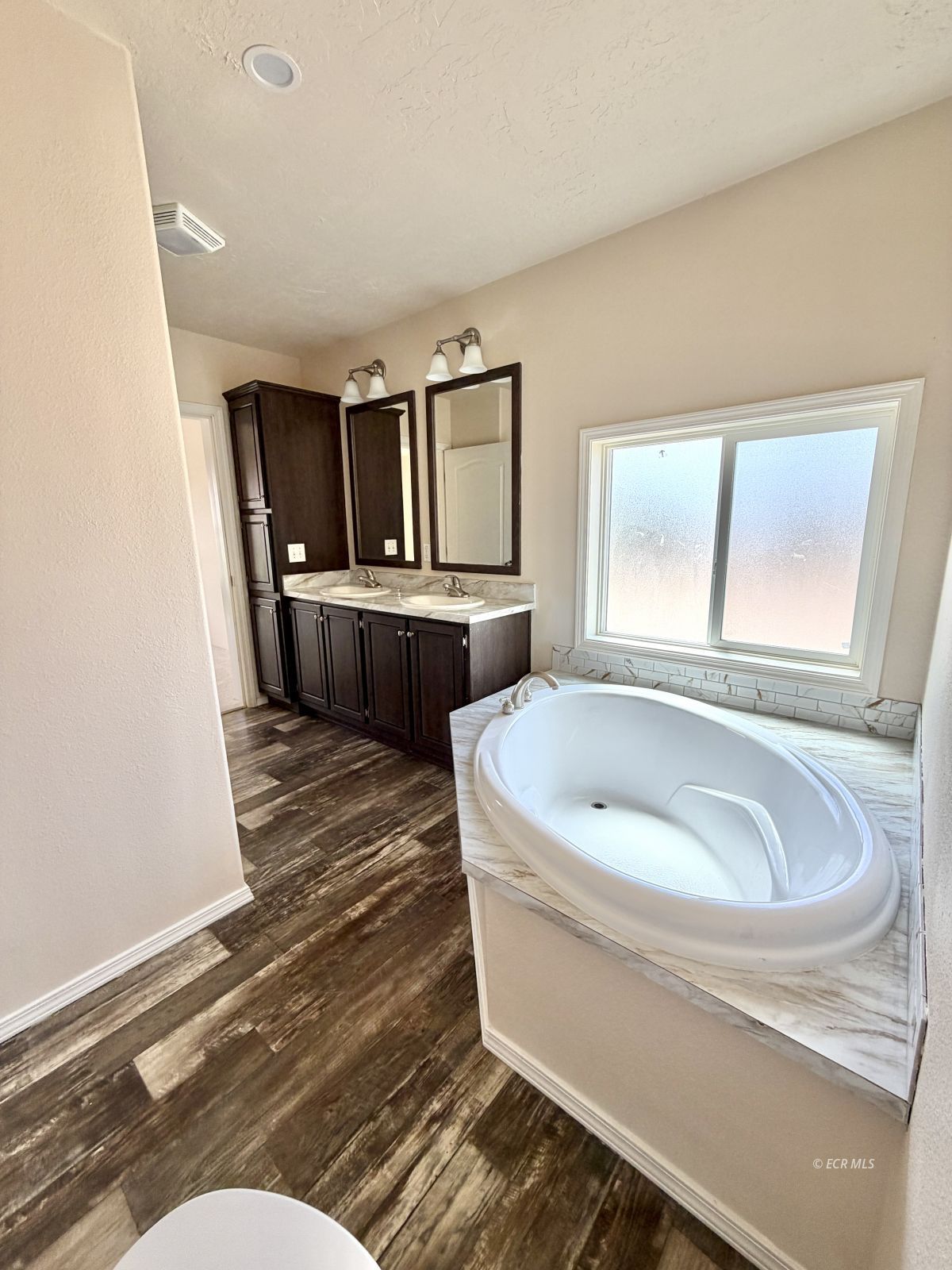 5558 Apache Avenue Property Photo 5