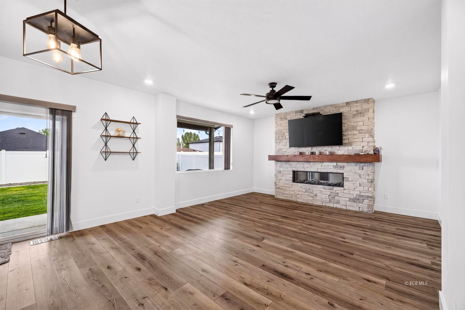 3129 Newcastle Circle Property Photo 13