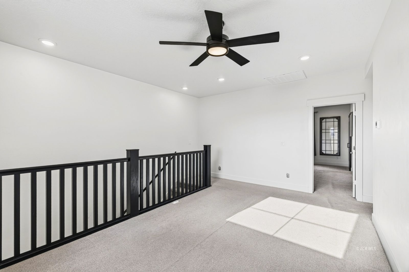 3129 Newcastle Circle Property Photo 15