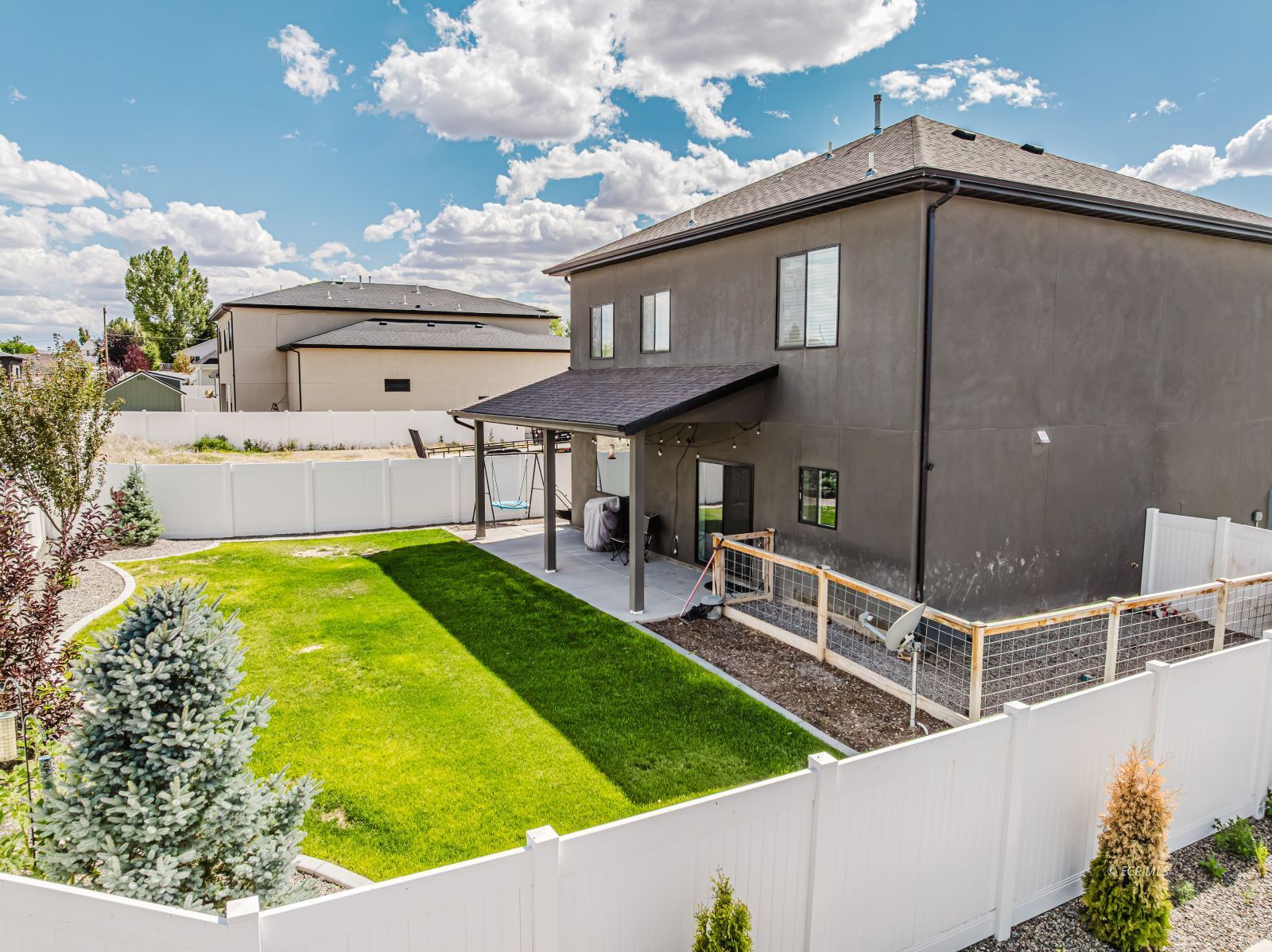 3129 Newcastle Circle Property Photo 45
