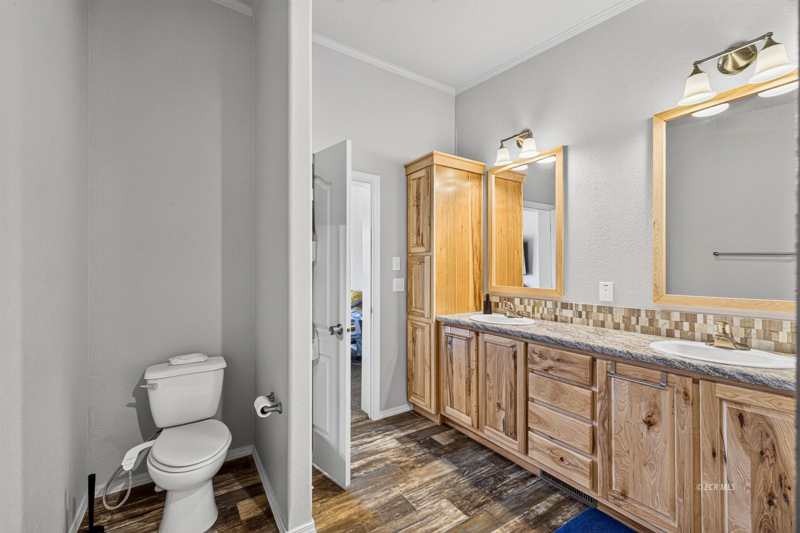 877 Spring Valley Parkway Property Photo 19