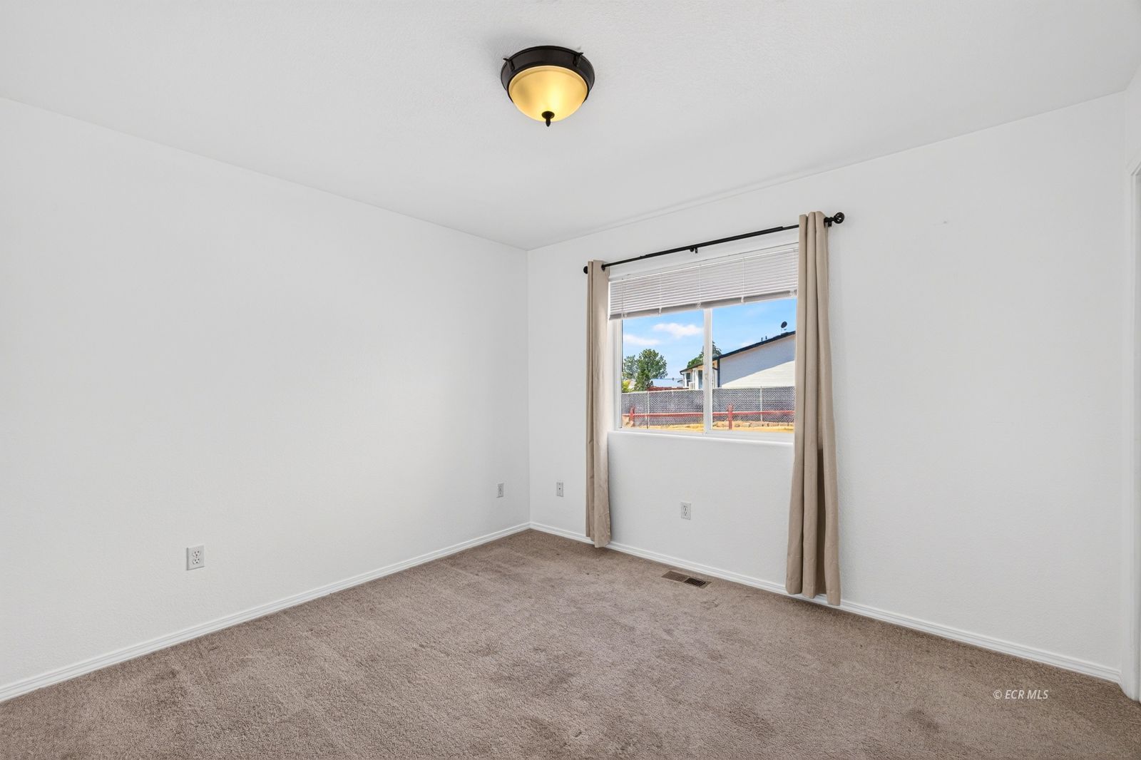 520 Cripple Creek Drive Property Photo 33