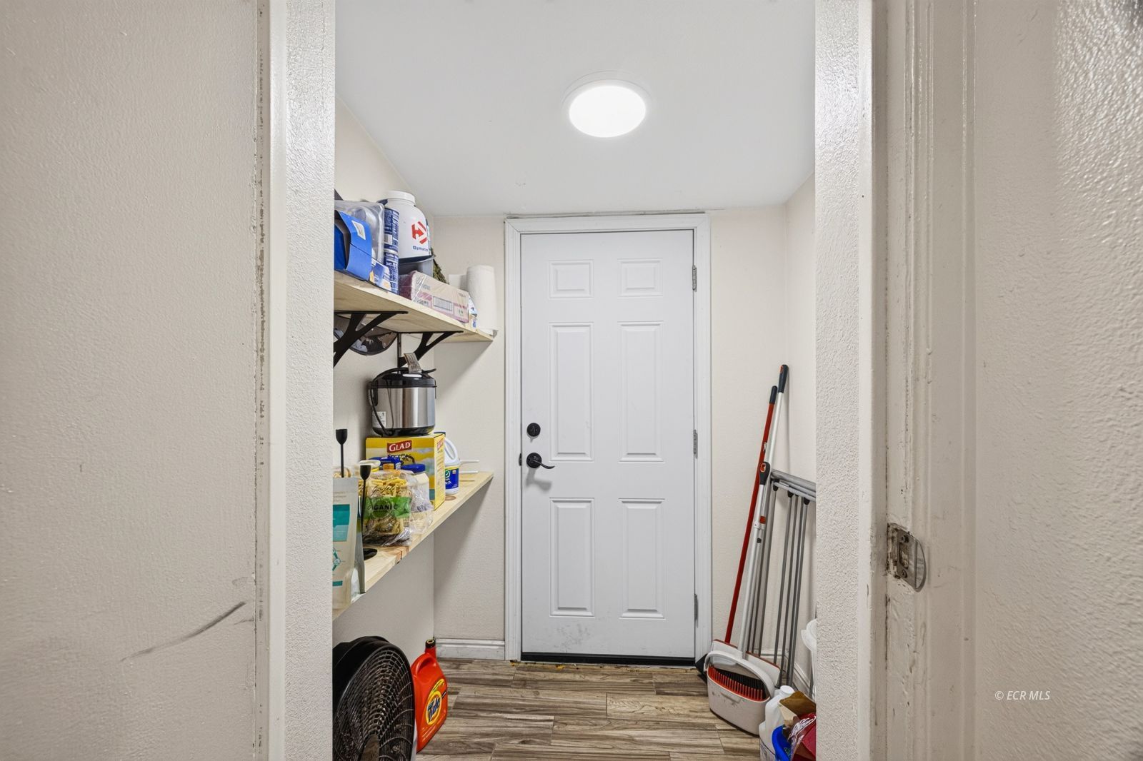 844 Lincoln Avenue Property Photo 18