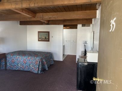 340 6th Street Property Photo 4