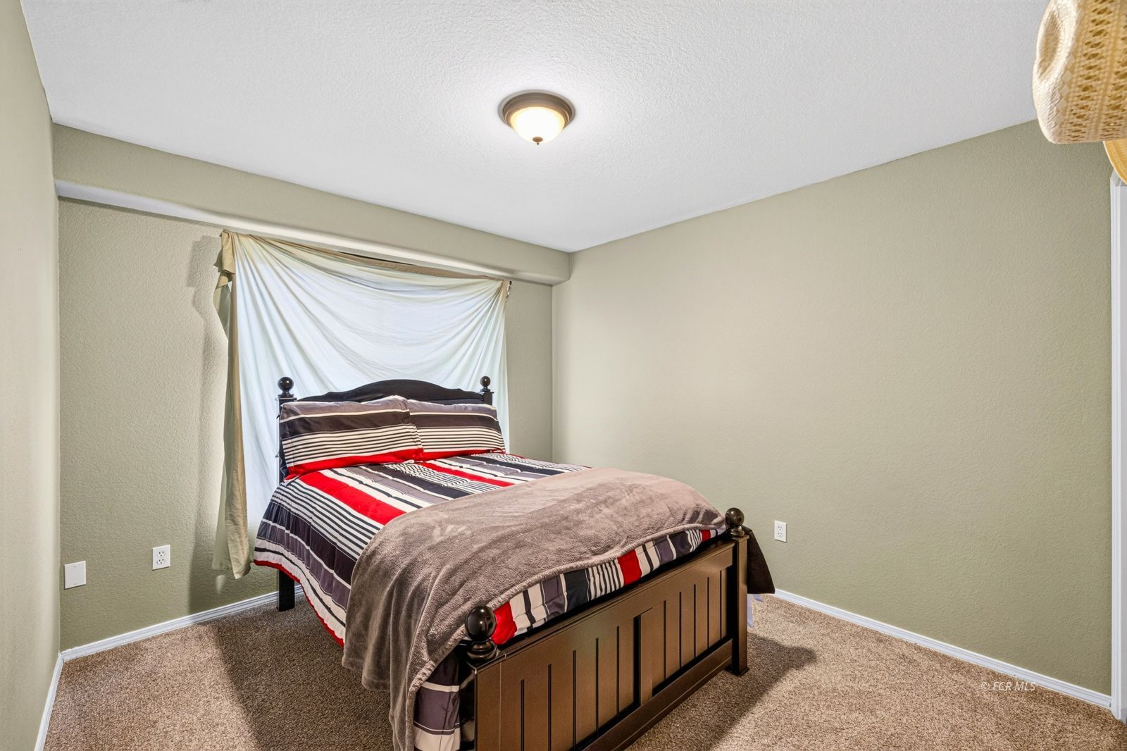 811 White Oak Drive Property Photo 26