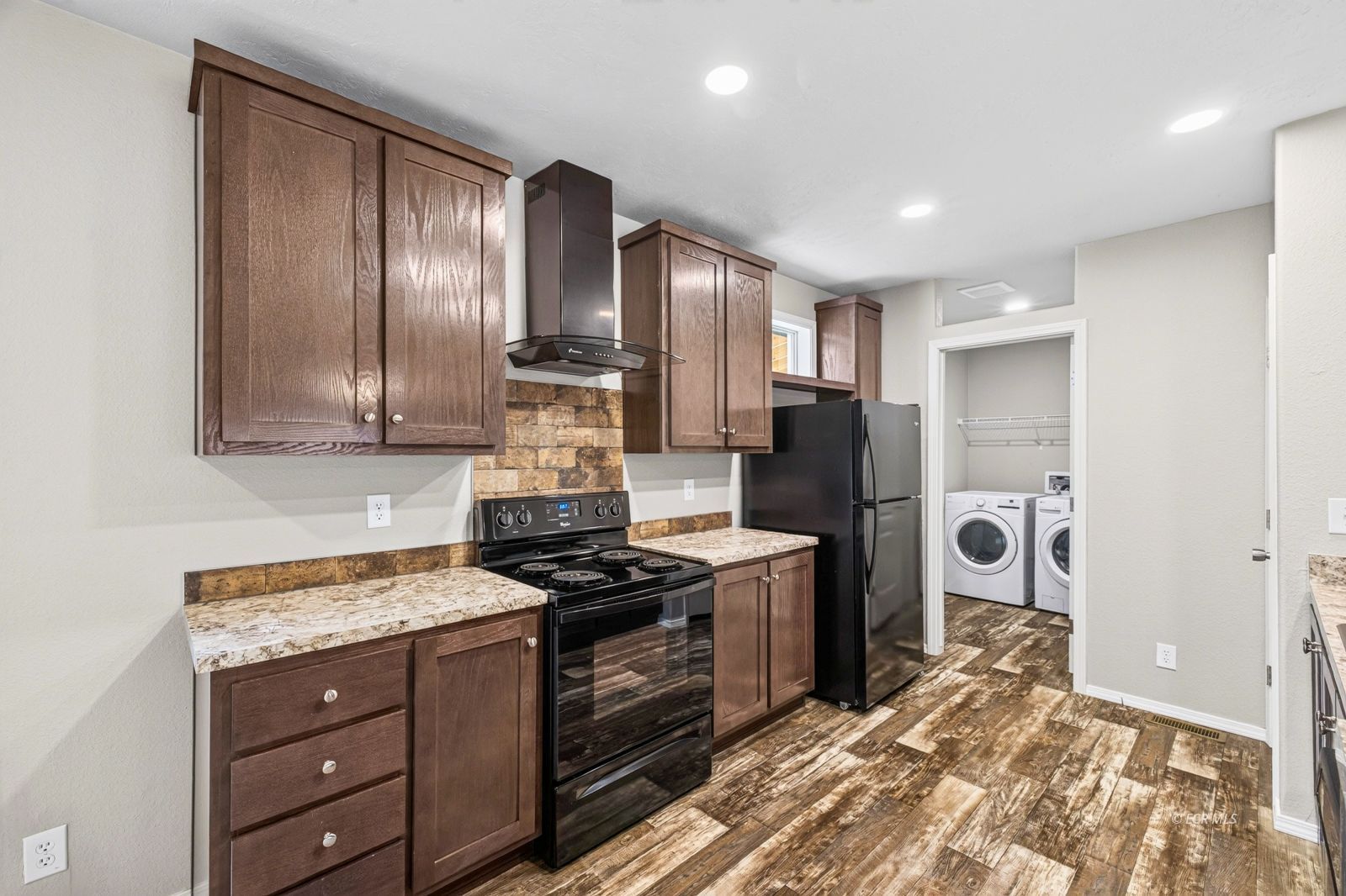 693 Hayland Drive Property Photo 13