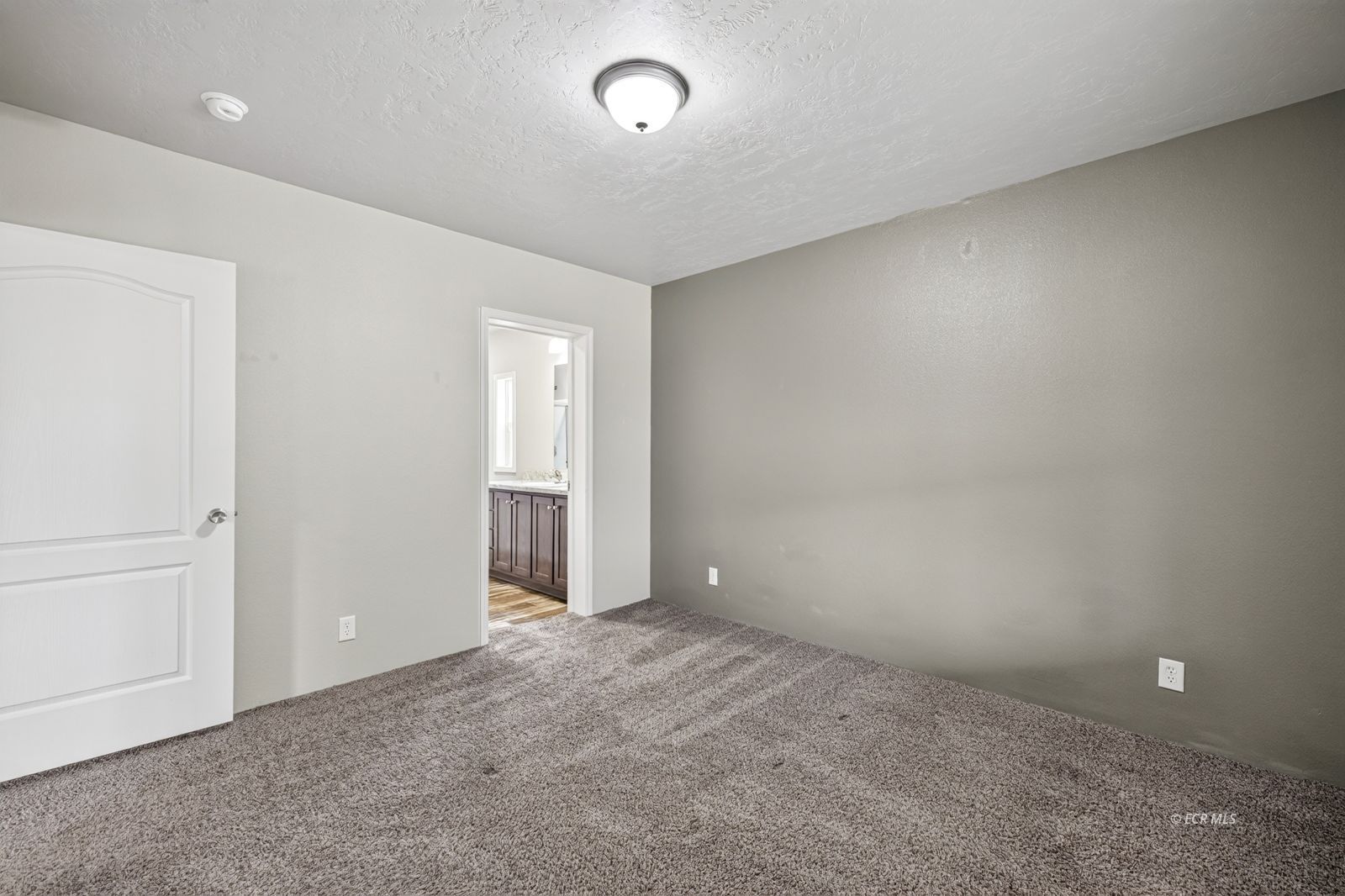 693 Hayland Drive Property Photo 21
