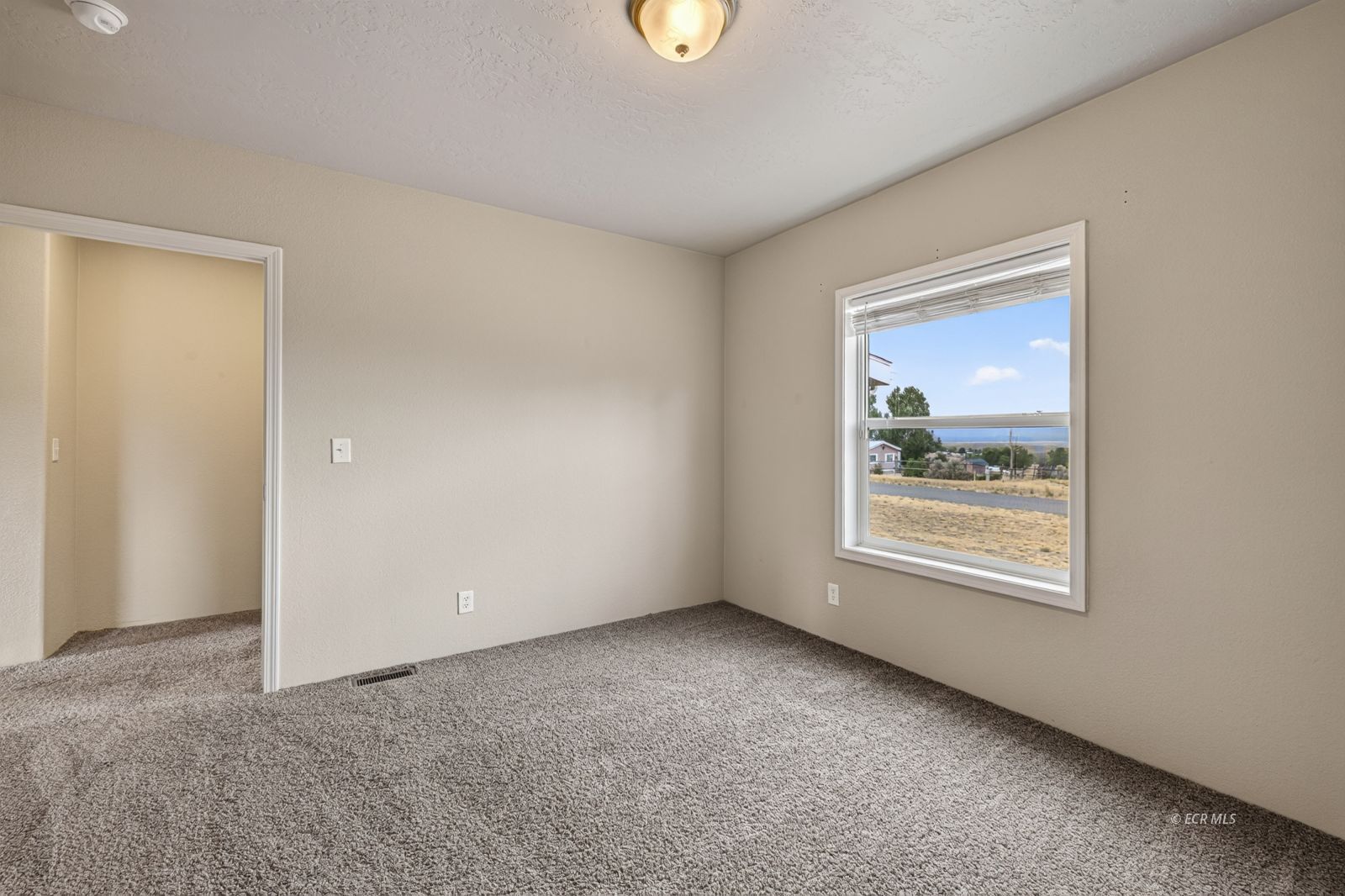 693 Hayland Drive Property Photo 30